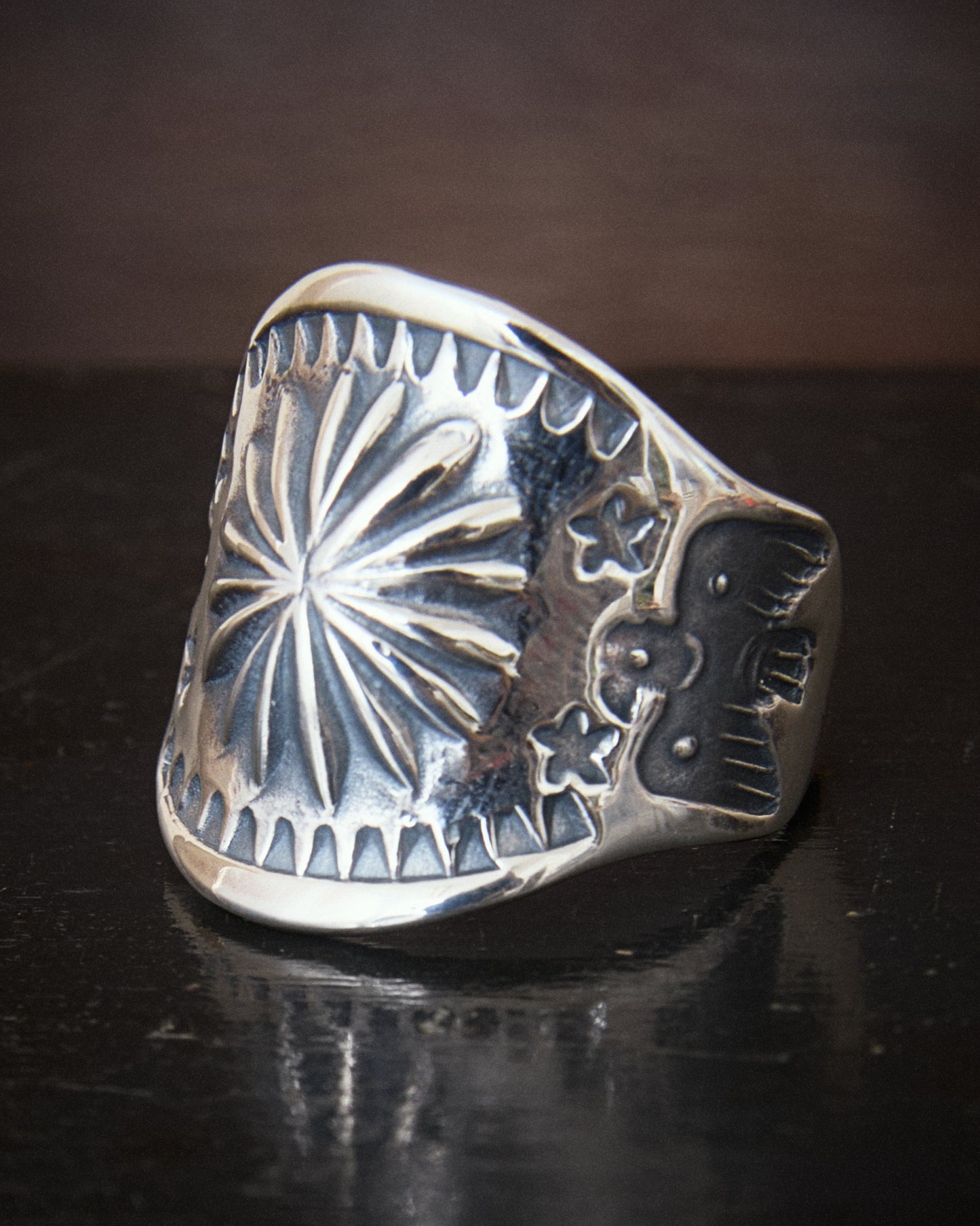 Larry Smith Oyster Ring Repousse RG-0083