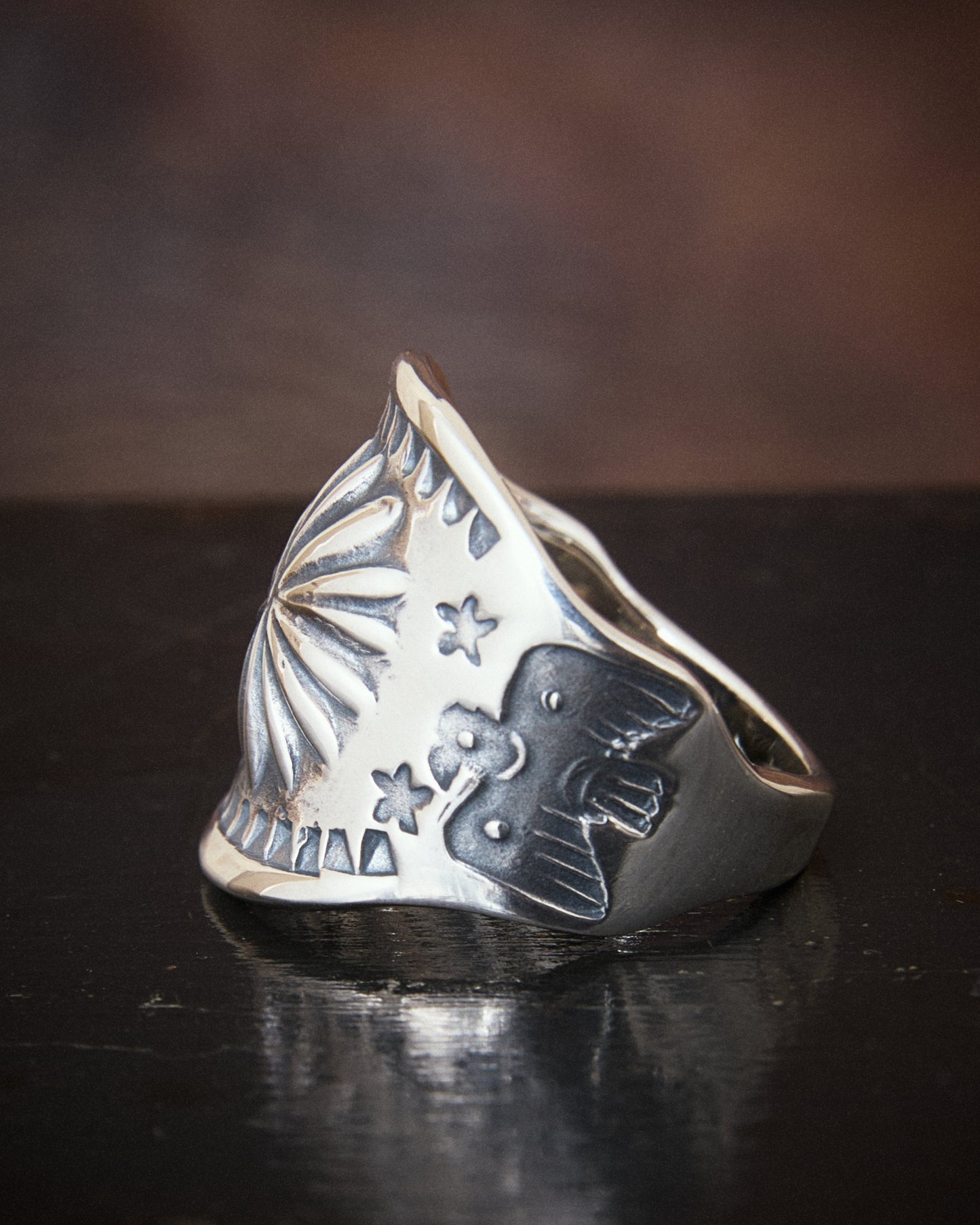 Larry Smith Oyster Ring Repousse RG-0083