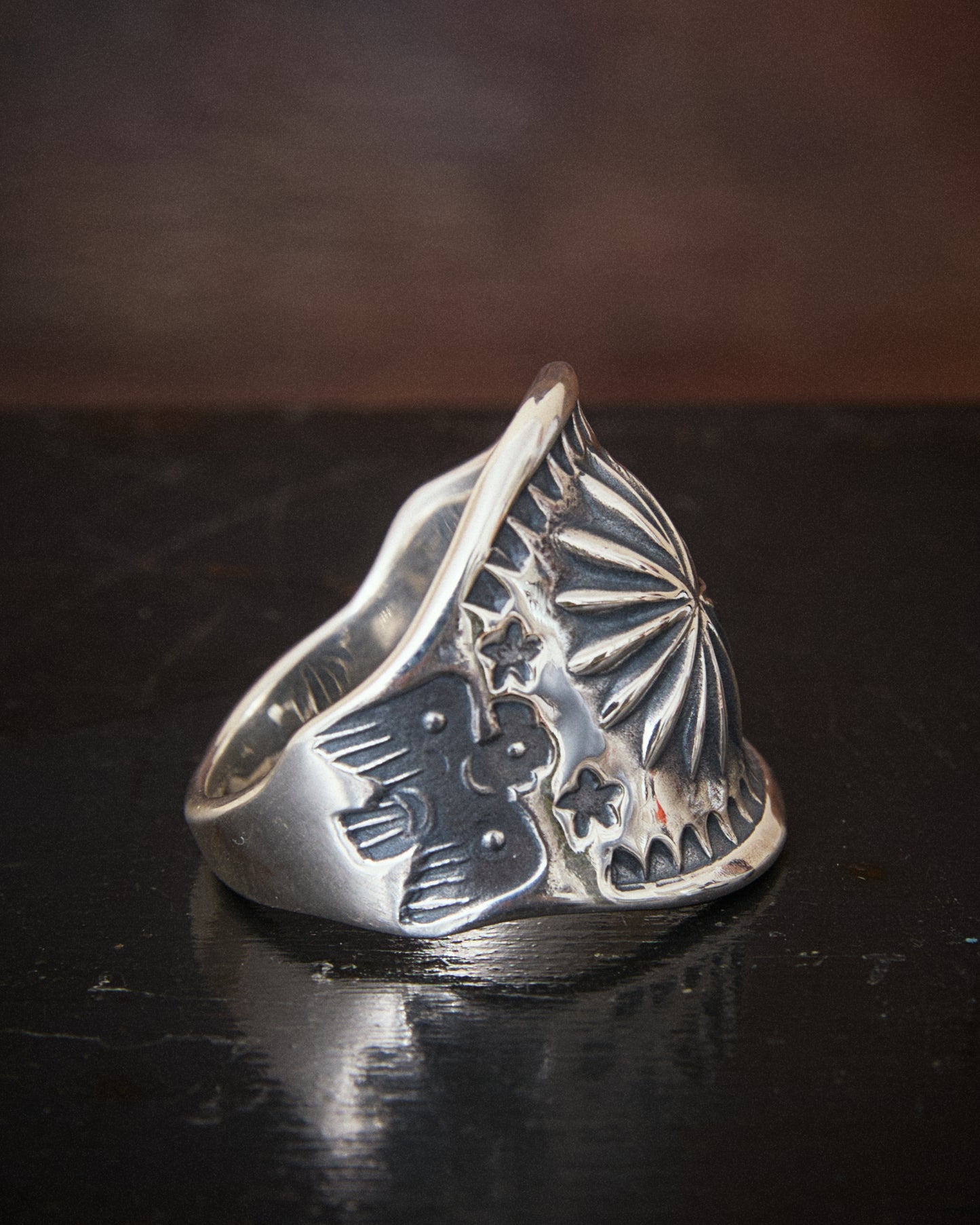 Larry Smith Oyster Ring Repousse RG-0083