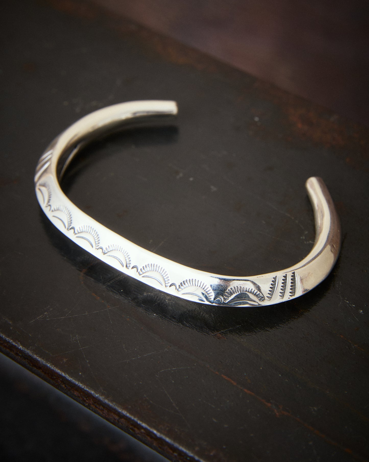 Larry Smith Shape Horn Bracelet Leaf BR-0083