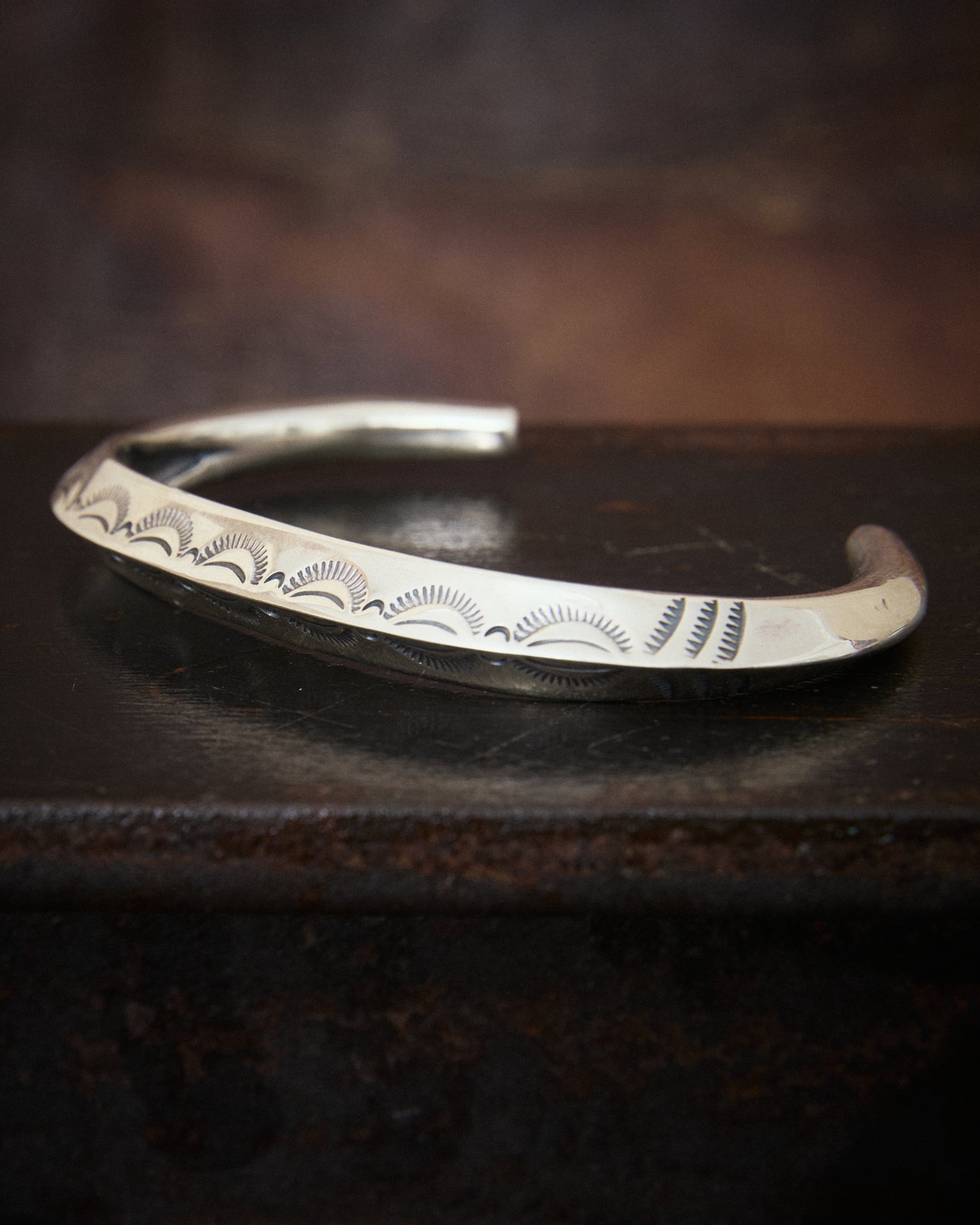 Larry Smith Shape Horn Bracelet Leaf BR-0083