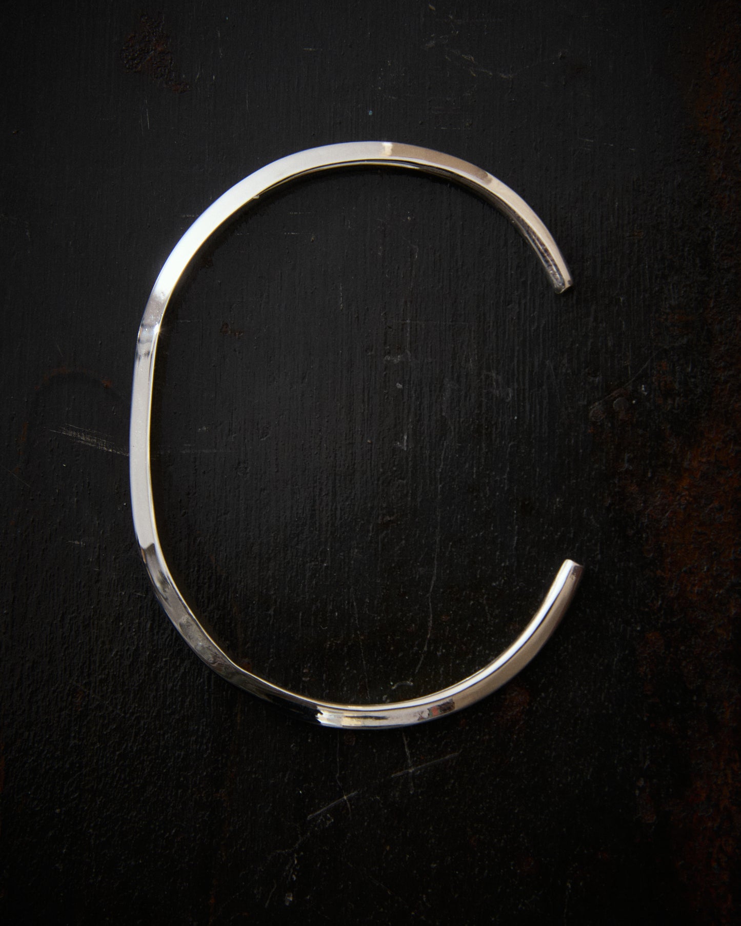 Larry Smith Extra Thin Triangle Bracelet Plain BR-0218