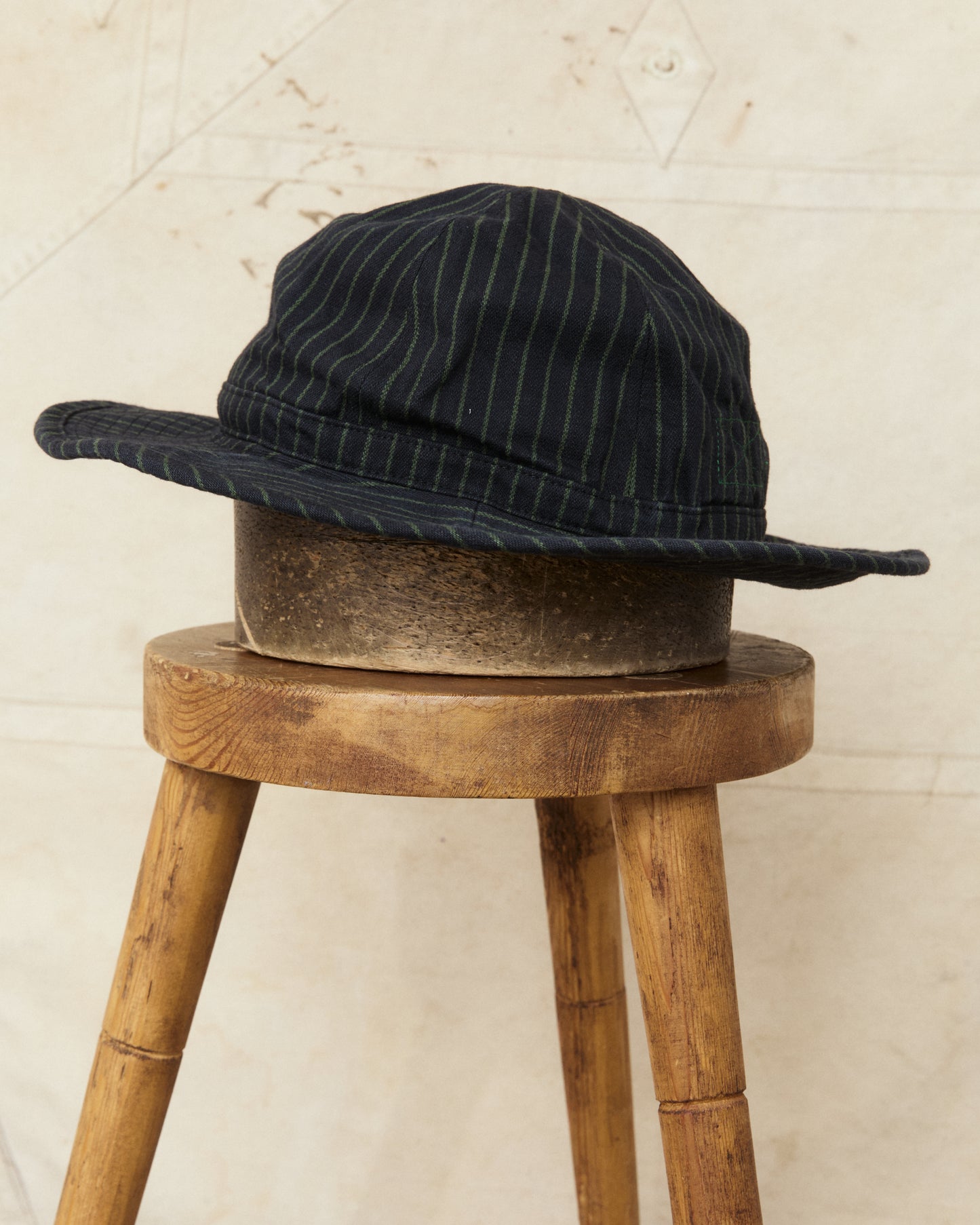Indigofera Haisy Mae Hat Viridecent Stripe Black/Green