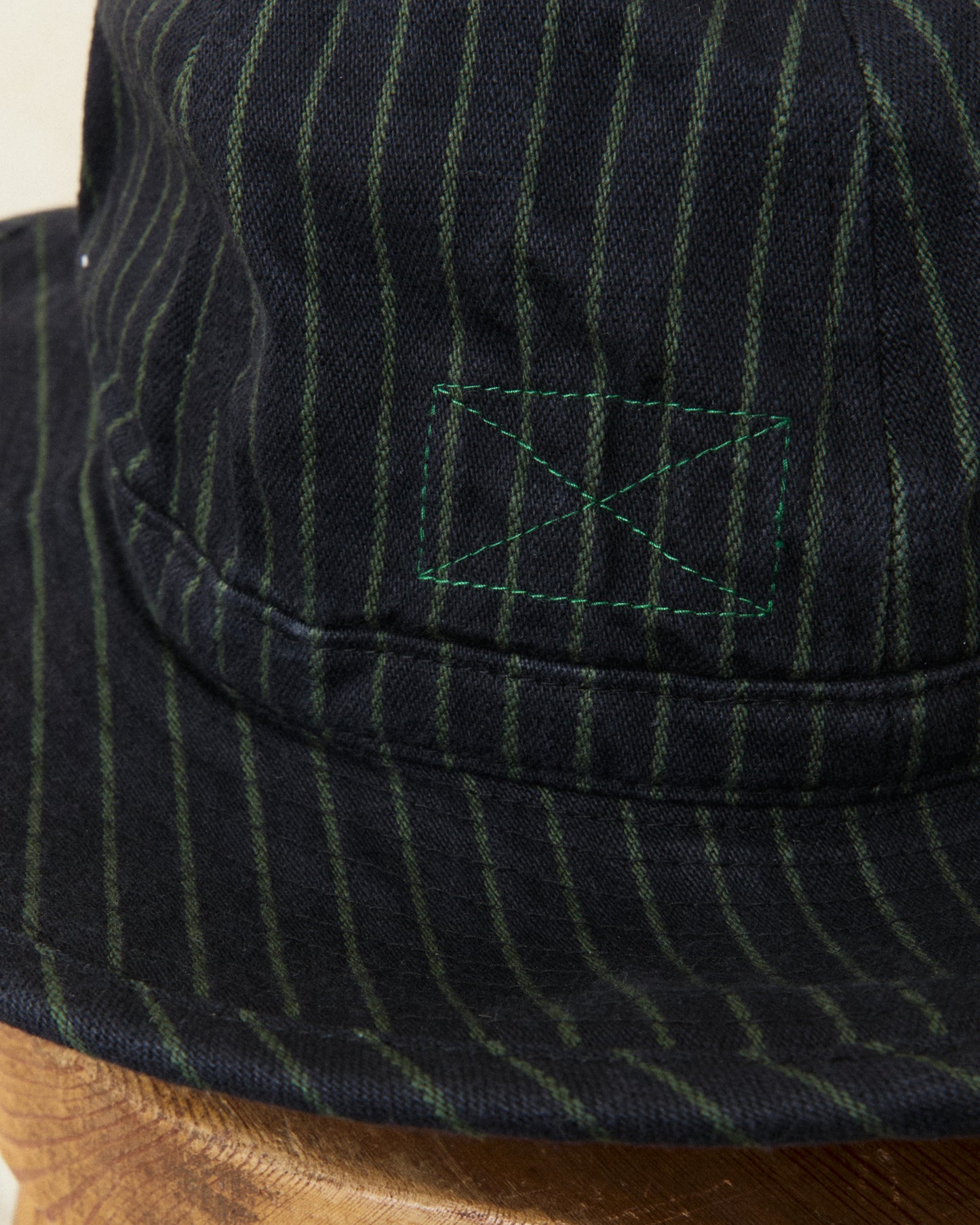Indigofera Haisy Mae Hat Viridecent Stripe Black/Green
