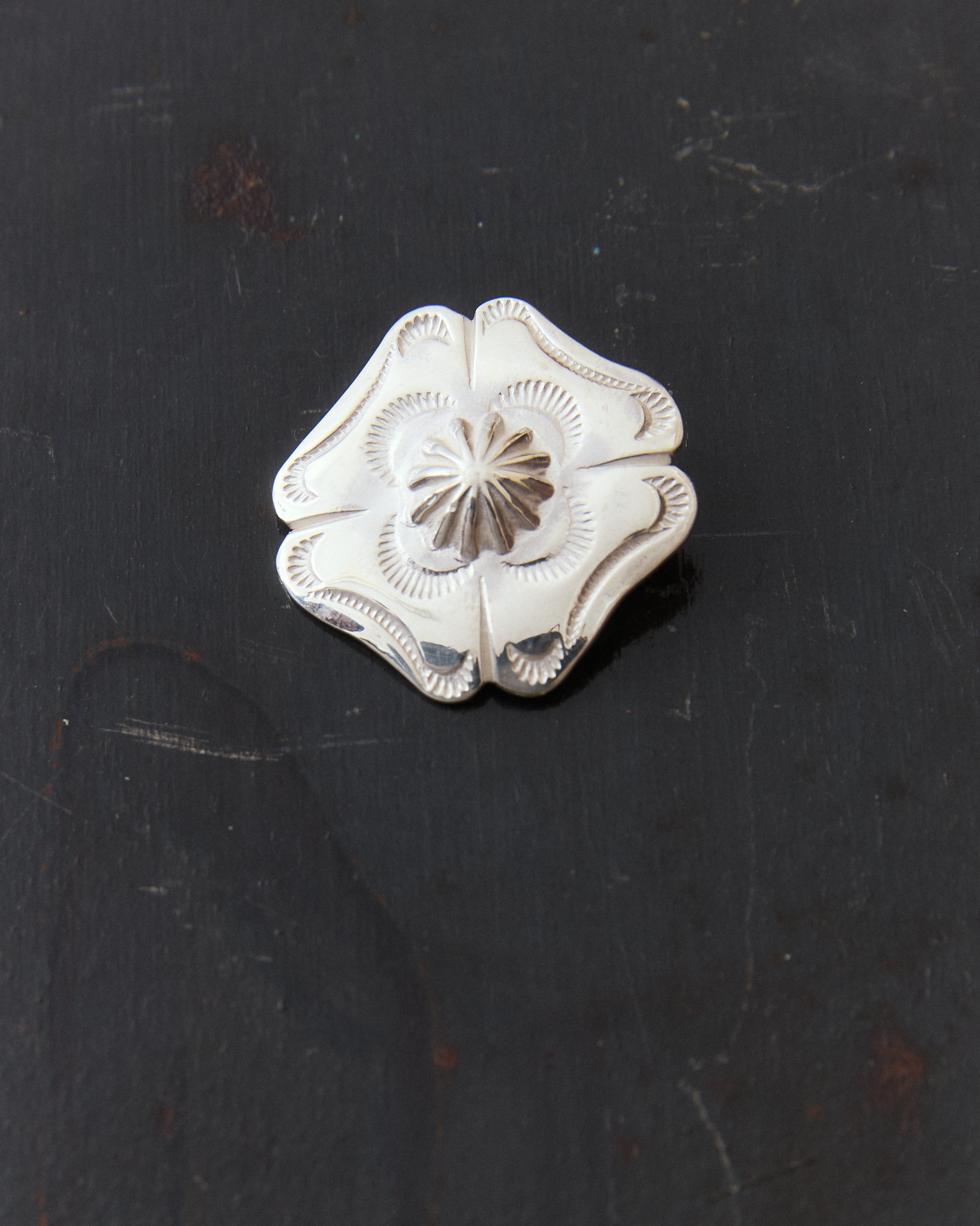 Larry Smith Clover Shell Concho Button OT-C0055 – Second Sunrise