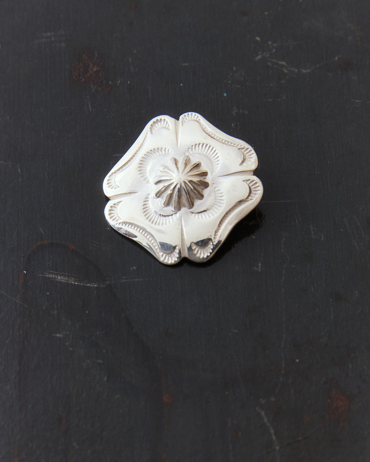 Larry Smith Clover Shell Concho Button OT-C0055