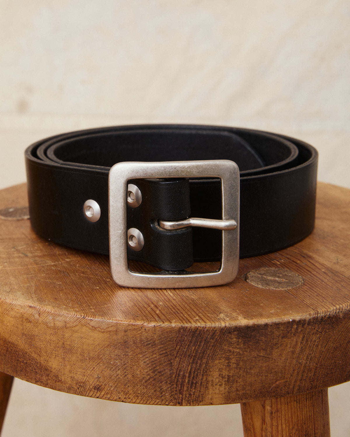 Lone Wolf Leather Belt Tärnsjö Black Veg Tanned Matt Nickel Buckle