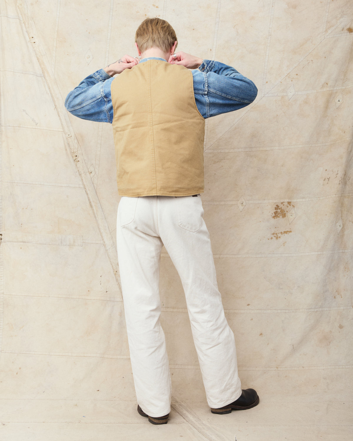Indigofera Tectonic Lined Vest Beige