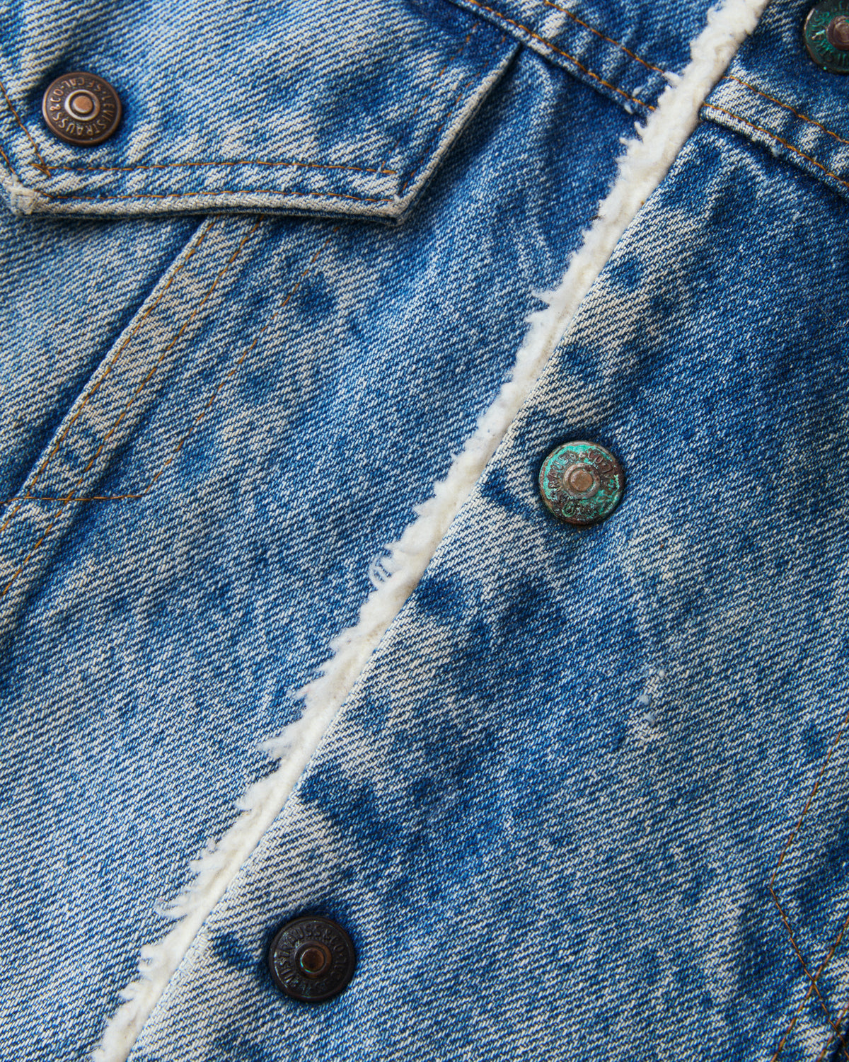 Vintage 80's Made in USA Levi's Denim Sherpa Trucker Jacket Size 42