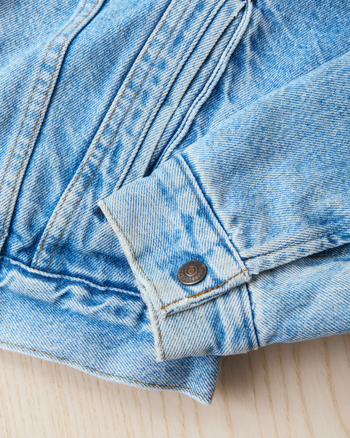 Vintage 80's Made in USA Levi's Denim Sherpa Trucker Jacket Size 40