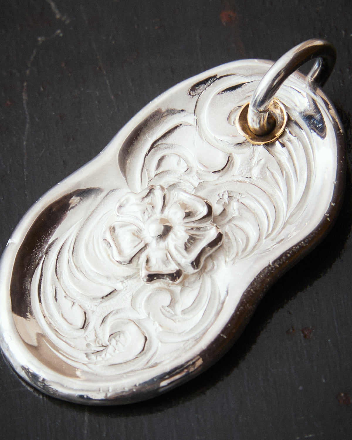 Larry Smith Karakusa Rose Skinny Daruma Pendant NL-0168