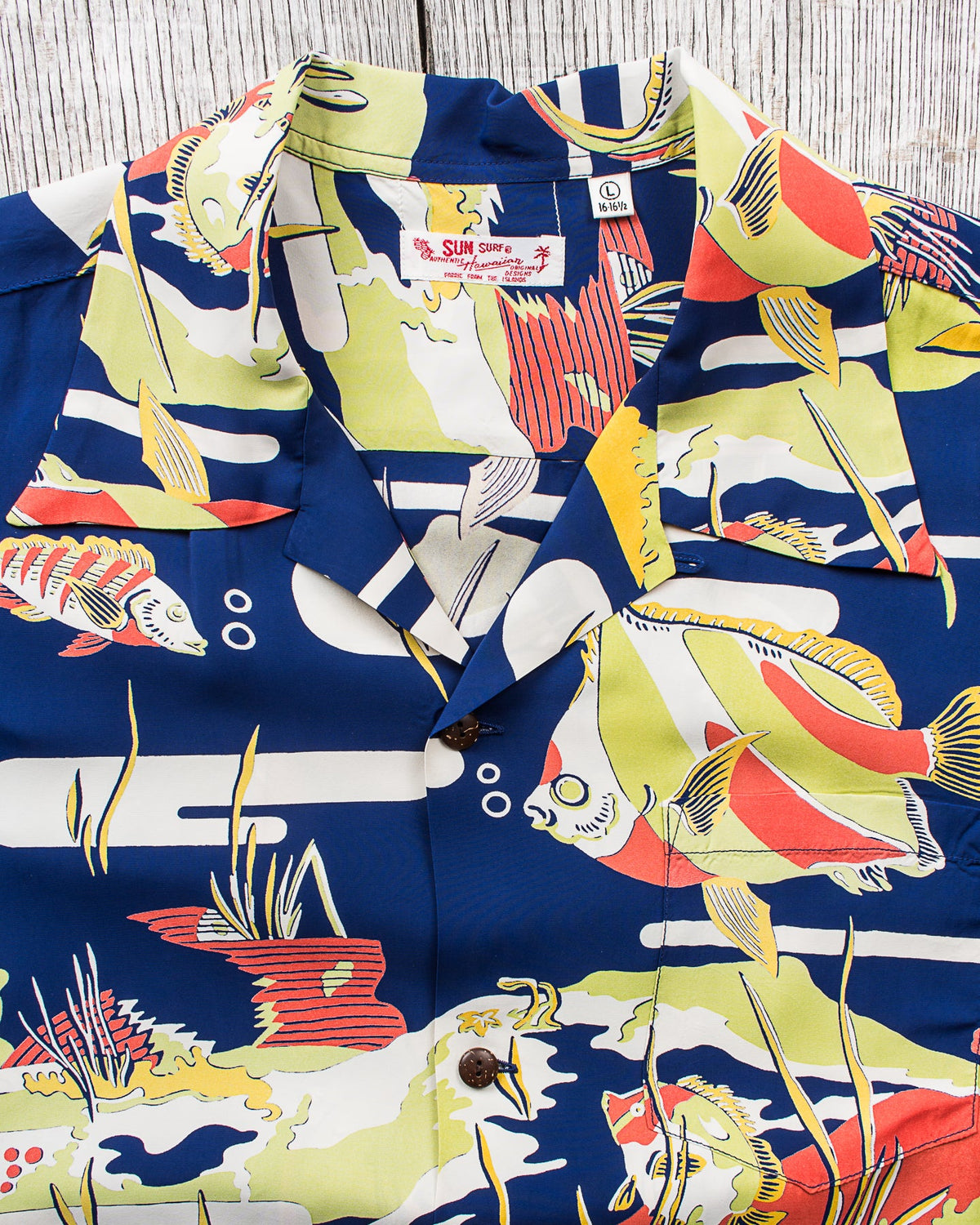 Sun Surf Rayon Hawaiian Shirt Moorish Idol SS39029