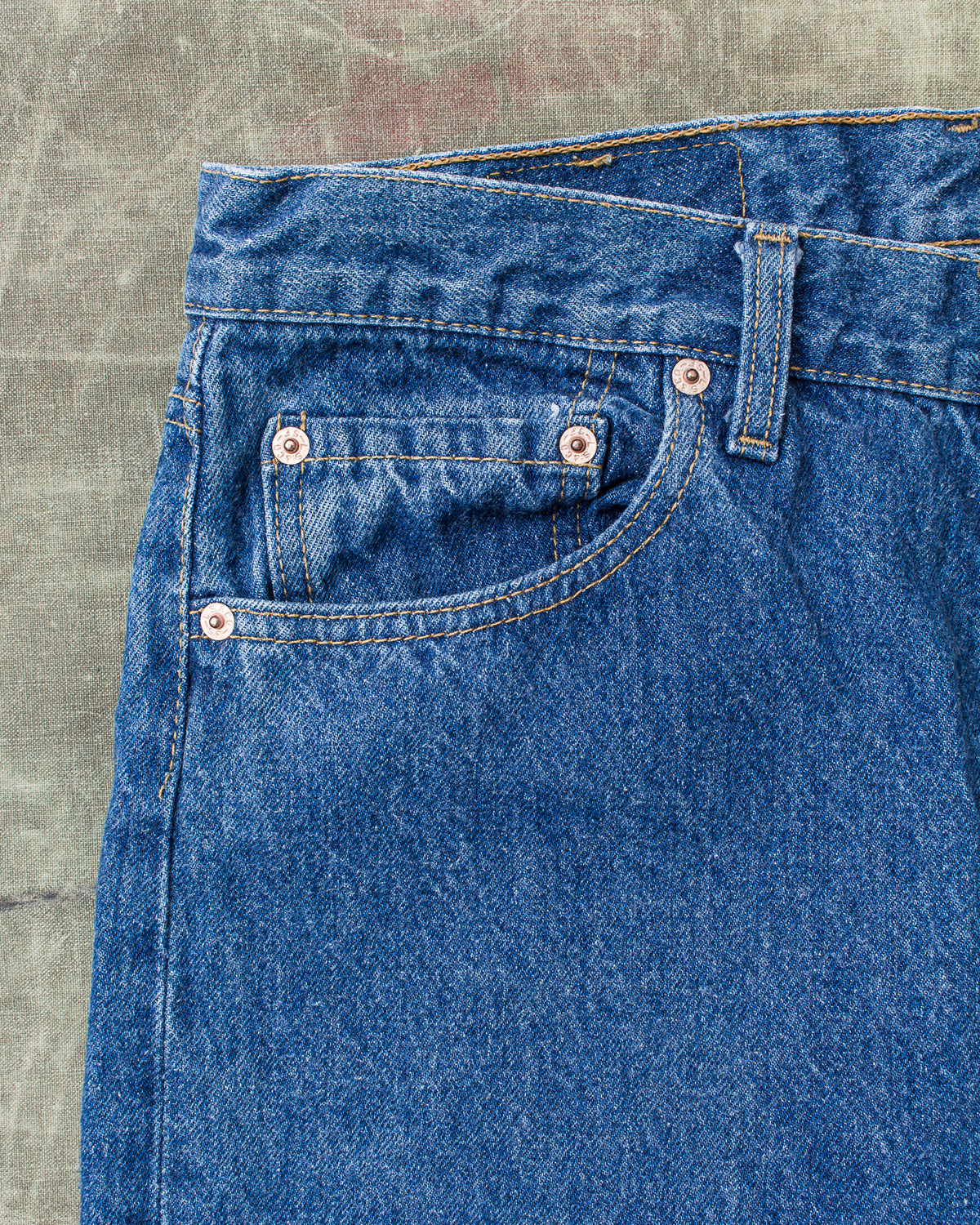 Jeans Levi's 501 Vintage Années 80 - Selvedge Denim - Taille 46x32 (équivalent 41x29) - USA - Occasion Très Bon état