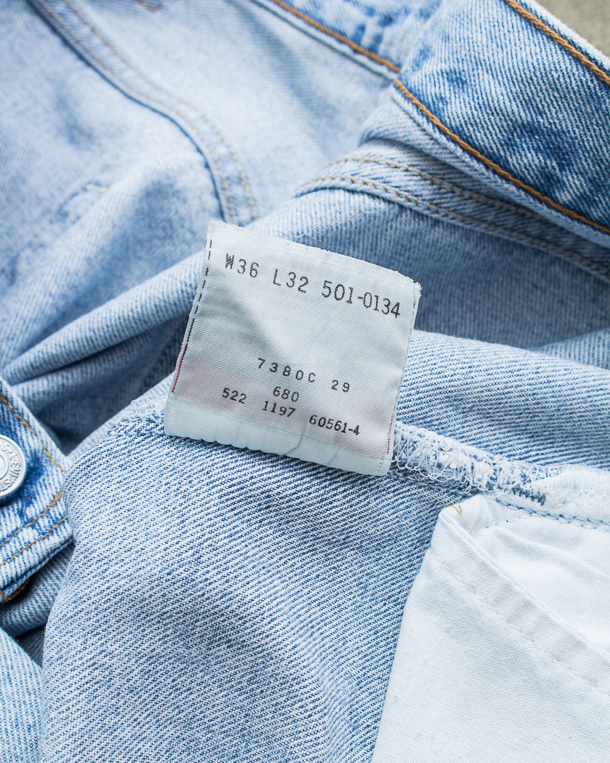 Vintage 1990's Made in USA Levi's 501 Jeans W 36 / L 32 No. 4