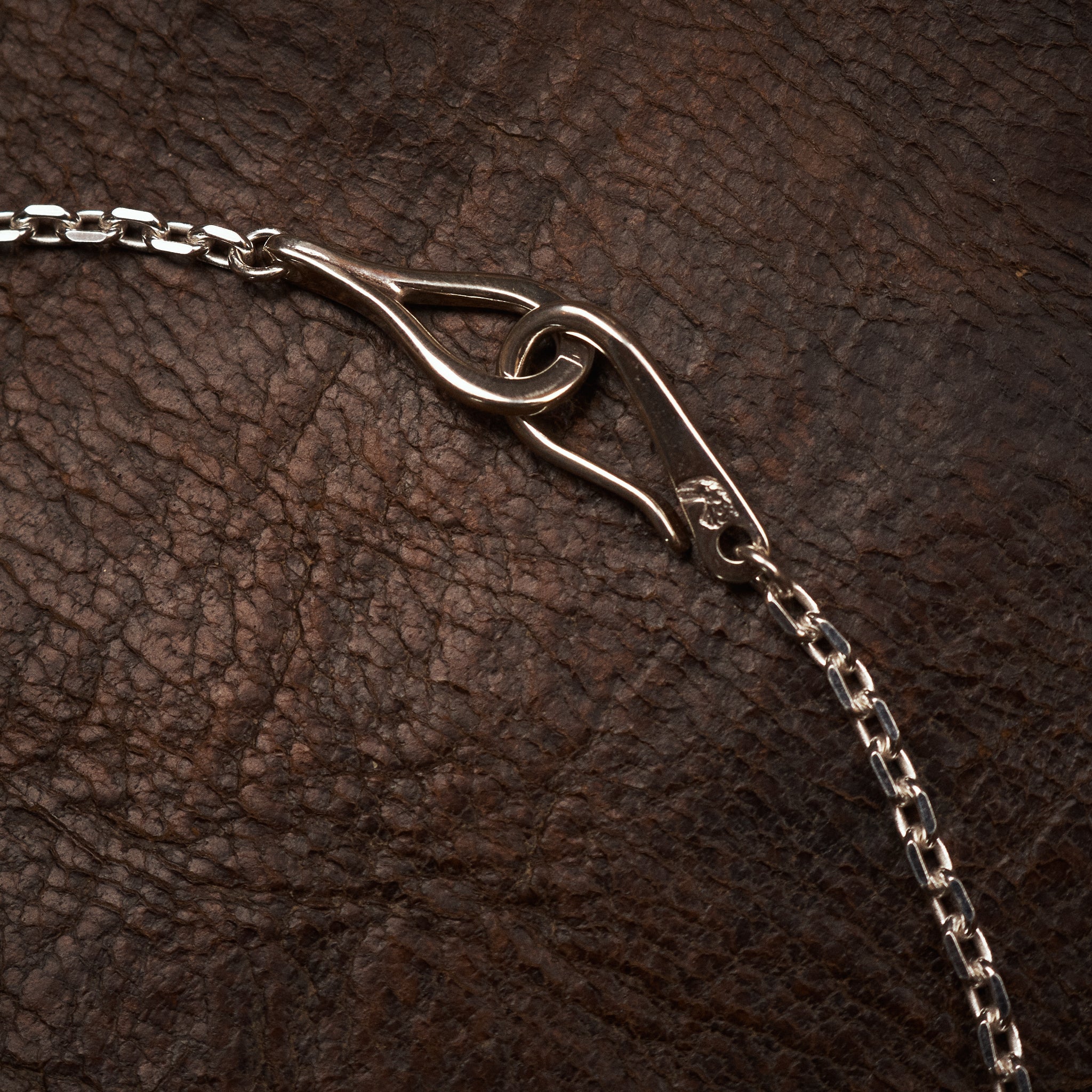 Larry Smith OT-0039-70 Infinity Hook Cable Silver Chain Small 70