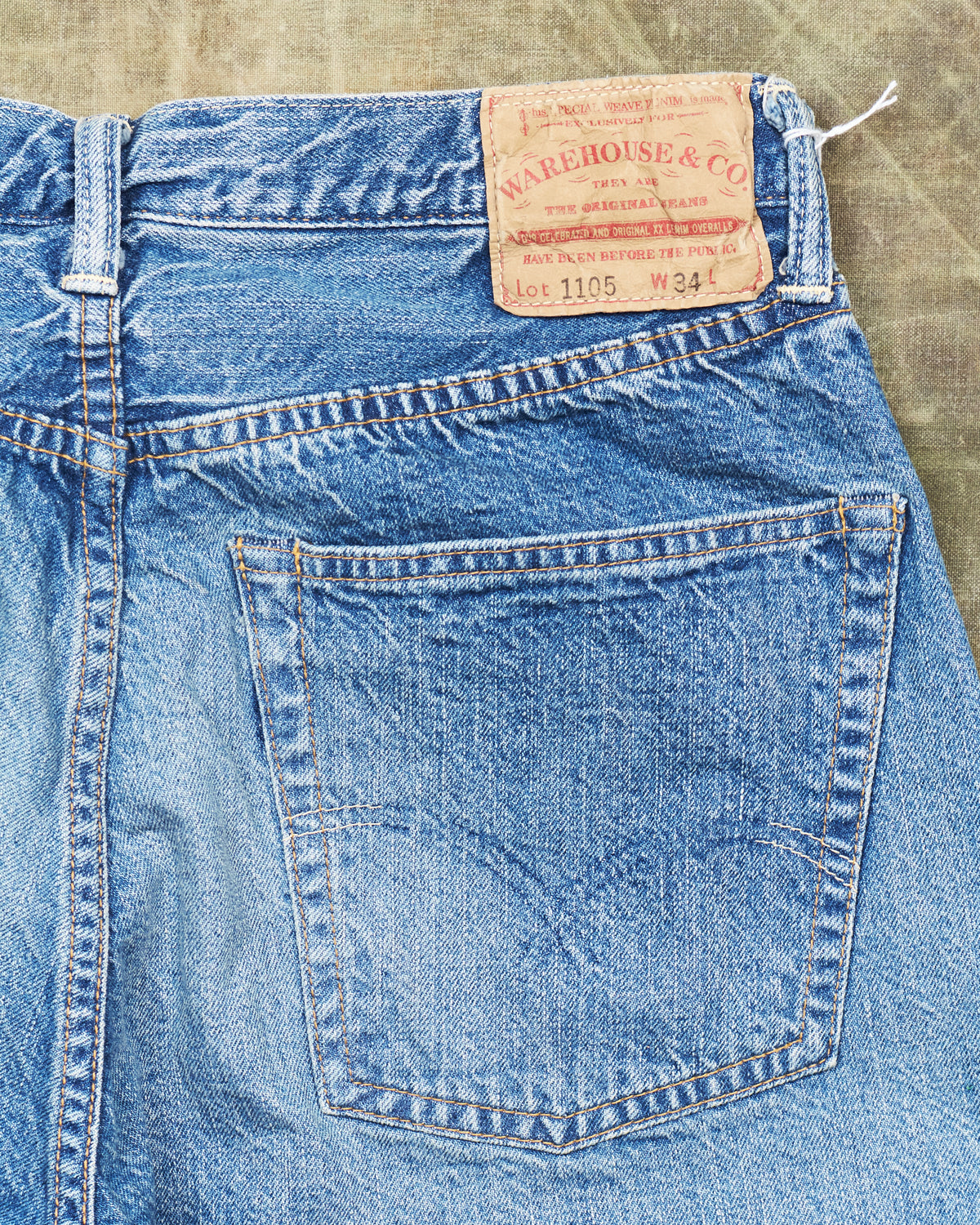 Second Hand Warehouse & Co Lot 1105 Jeans W31
