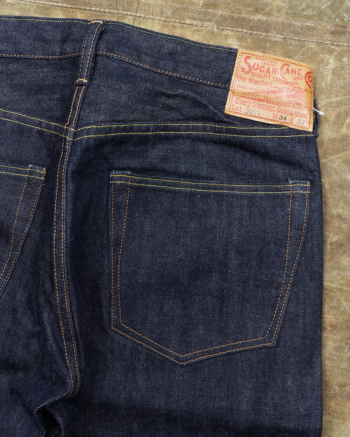 Second Hand Sugar Cane & Co. Model 2021 Tapered One Wash Jeans W34 / L32