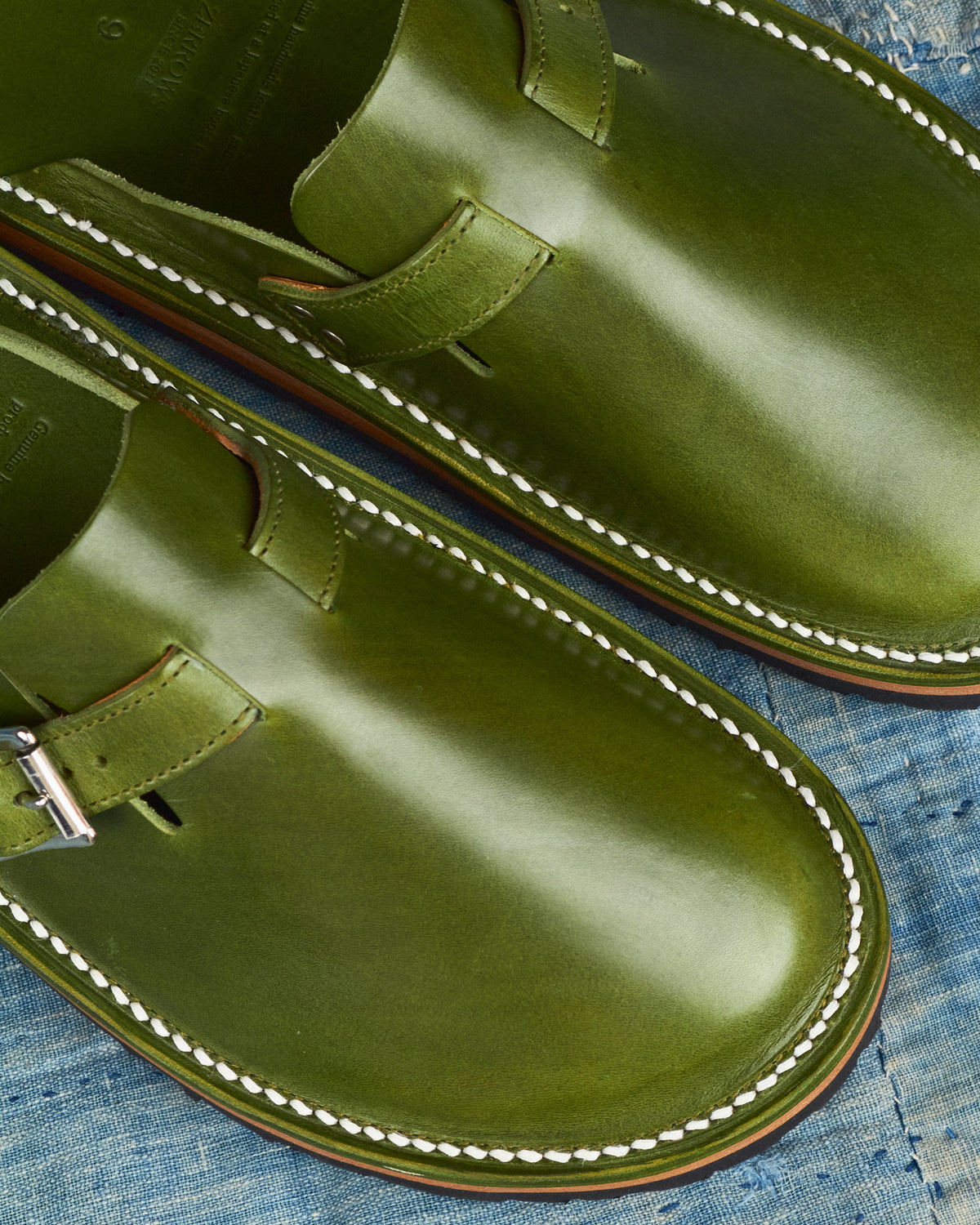 Zerrows Slit Sandal Green