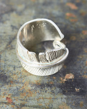 Tenable Crafts Silver Feather Ring #203