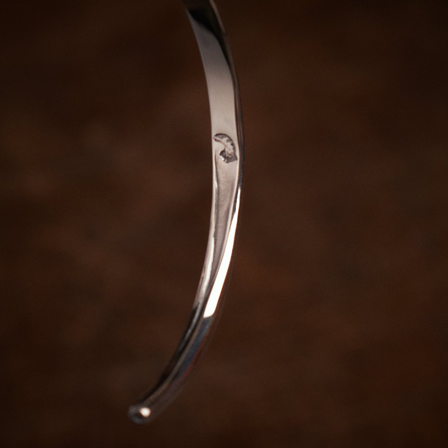 Larry Smith Extra Thin Triangle Bracelet BR-0122