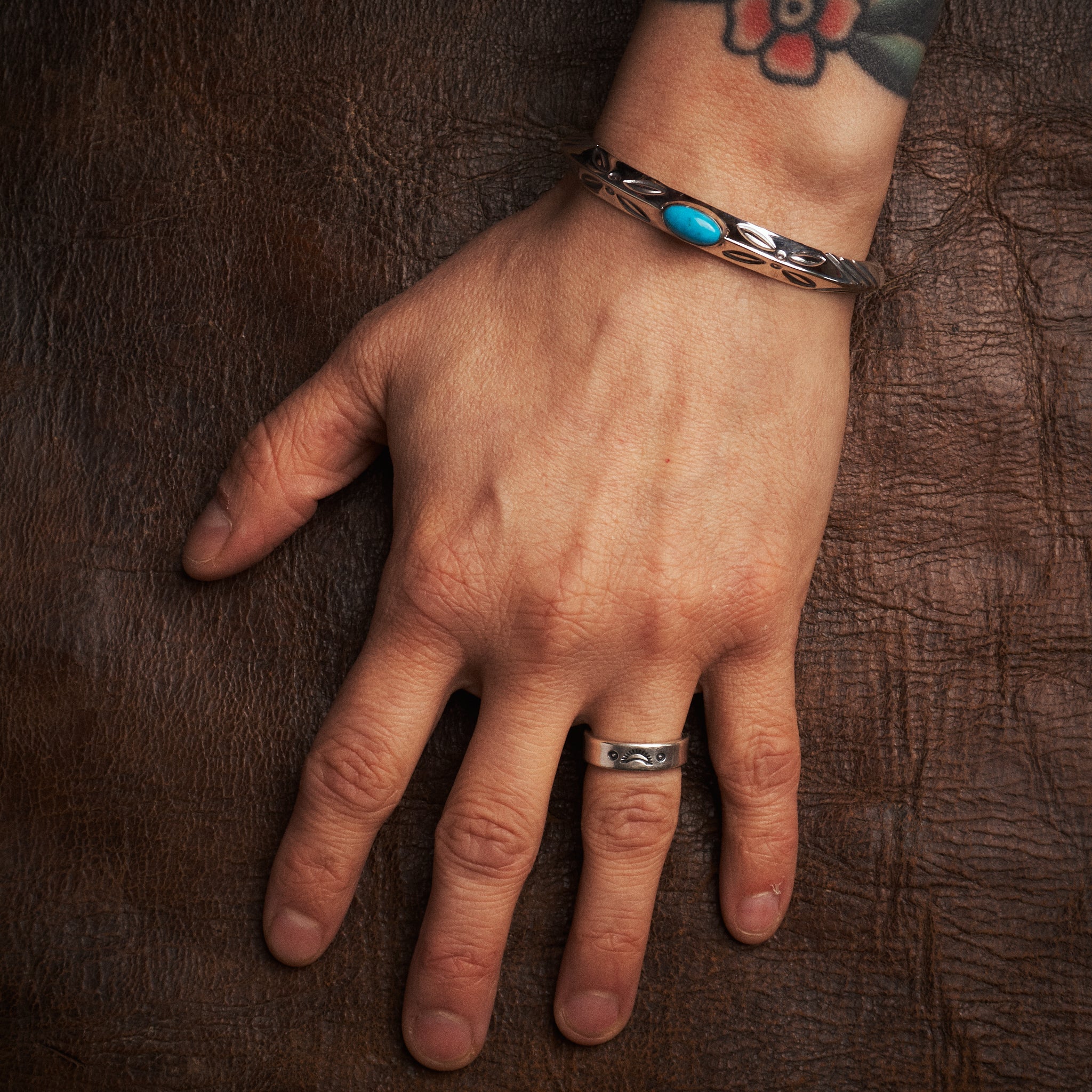 LOVE HANDS BRACELET (BUTTERFLY) - Larry Smith Larry Smith / MEN'S