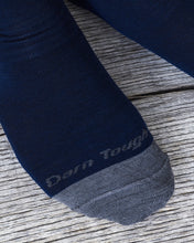 Darn Tough 6032 Merino Wool Lifestyle Crew Lightweight Navy Socks