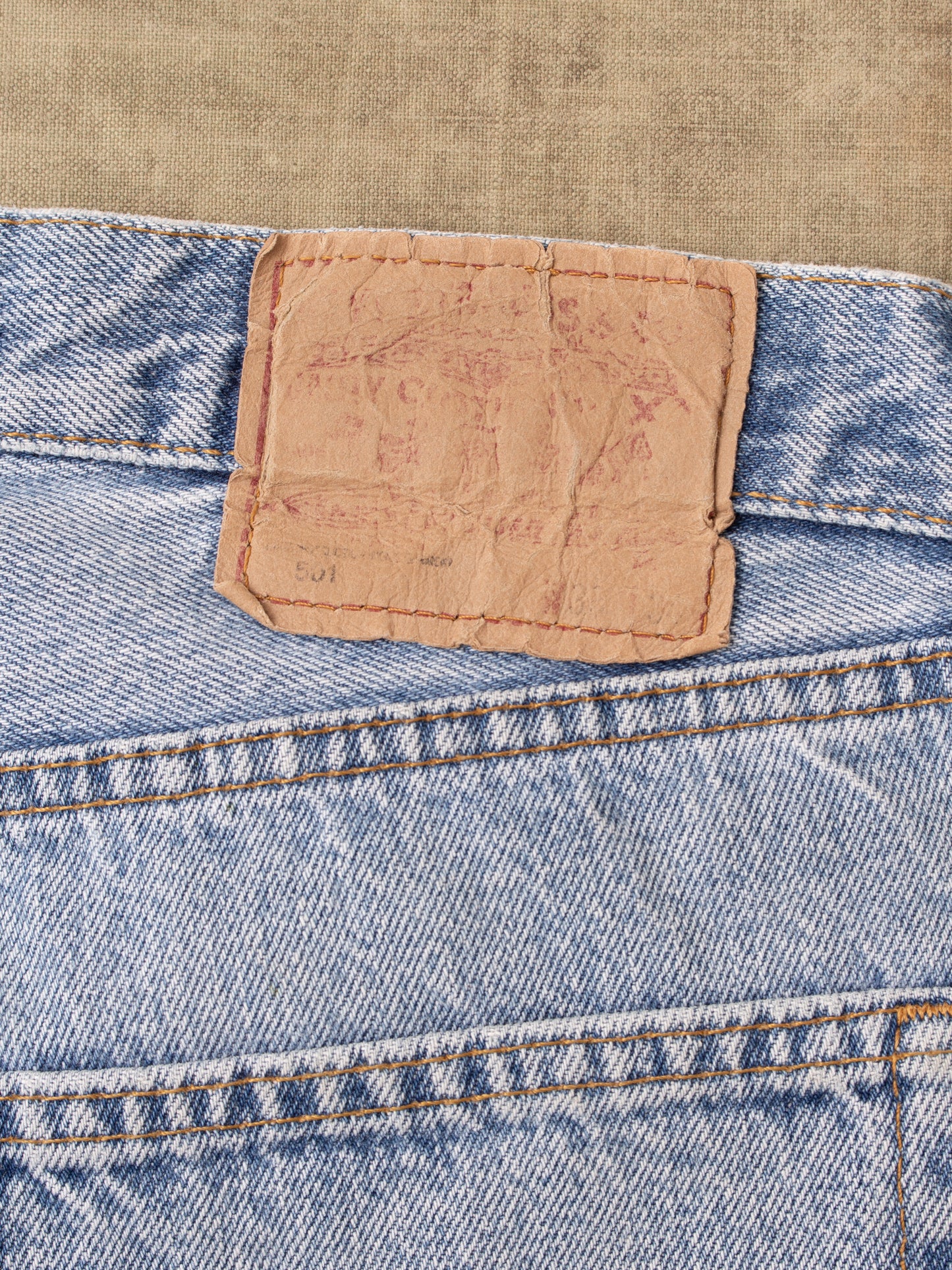 No. 4 Vintage 80/90's Made in USA Levi's 501 Jeans W38/L34