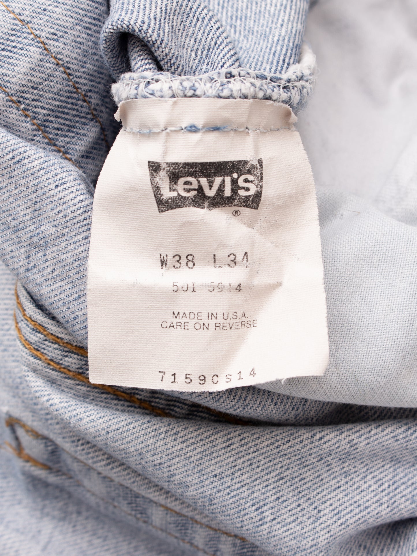 No. 4 Vintage 80/90's Made in USA Levi's 501 Jeans W38/L34