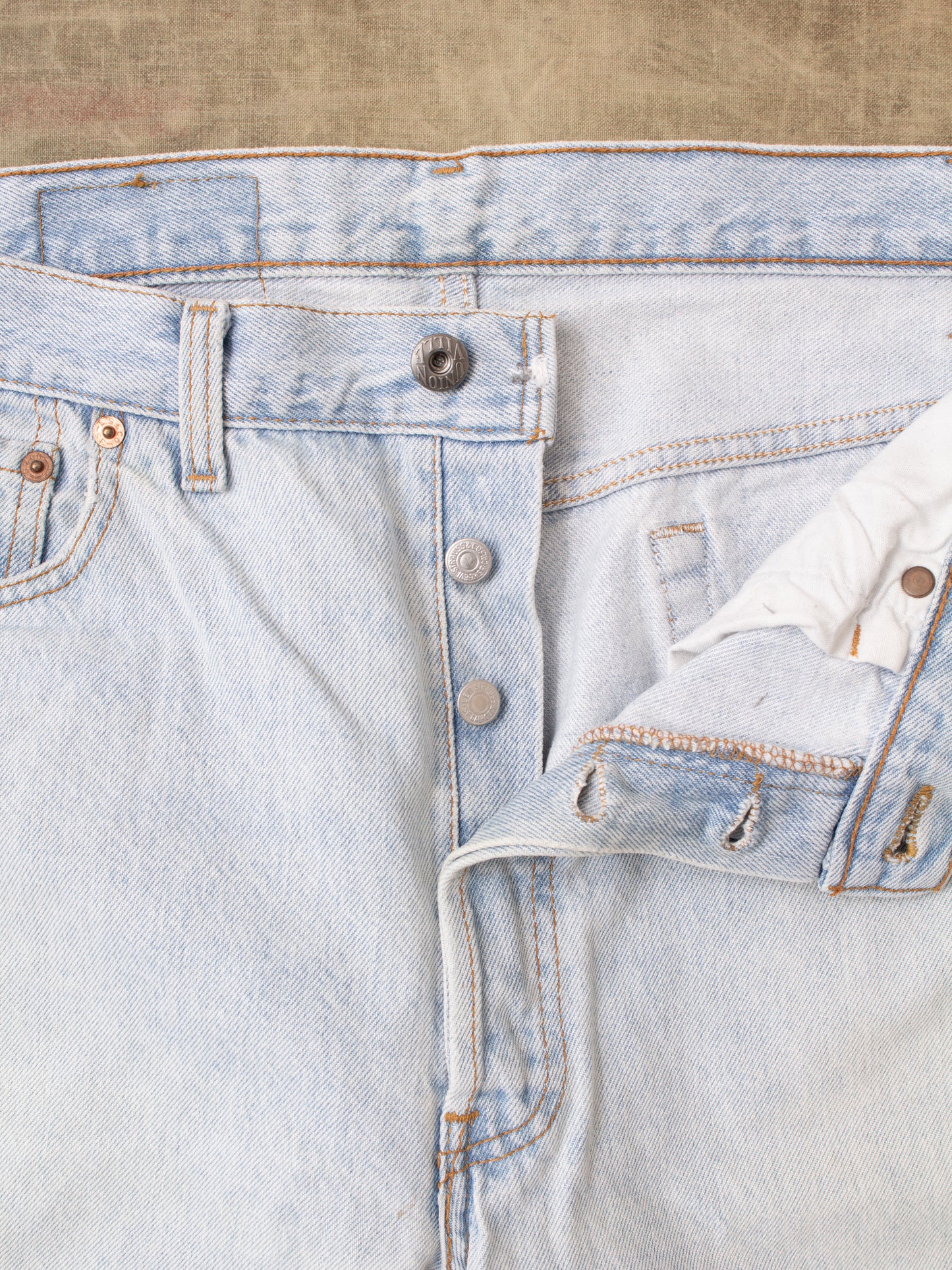 No. 44 Vintage 90's Made in USA Levi's 501 Jeans W36/L32