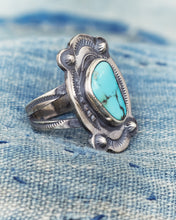 Larry Smith 4 Point Turquoise Ring RG-0065