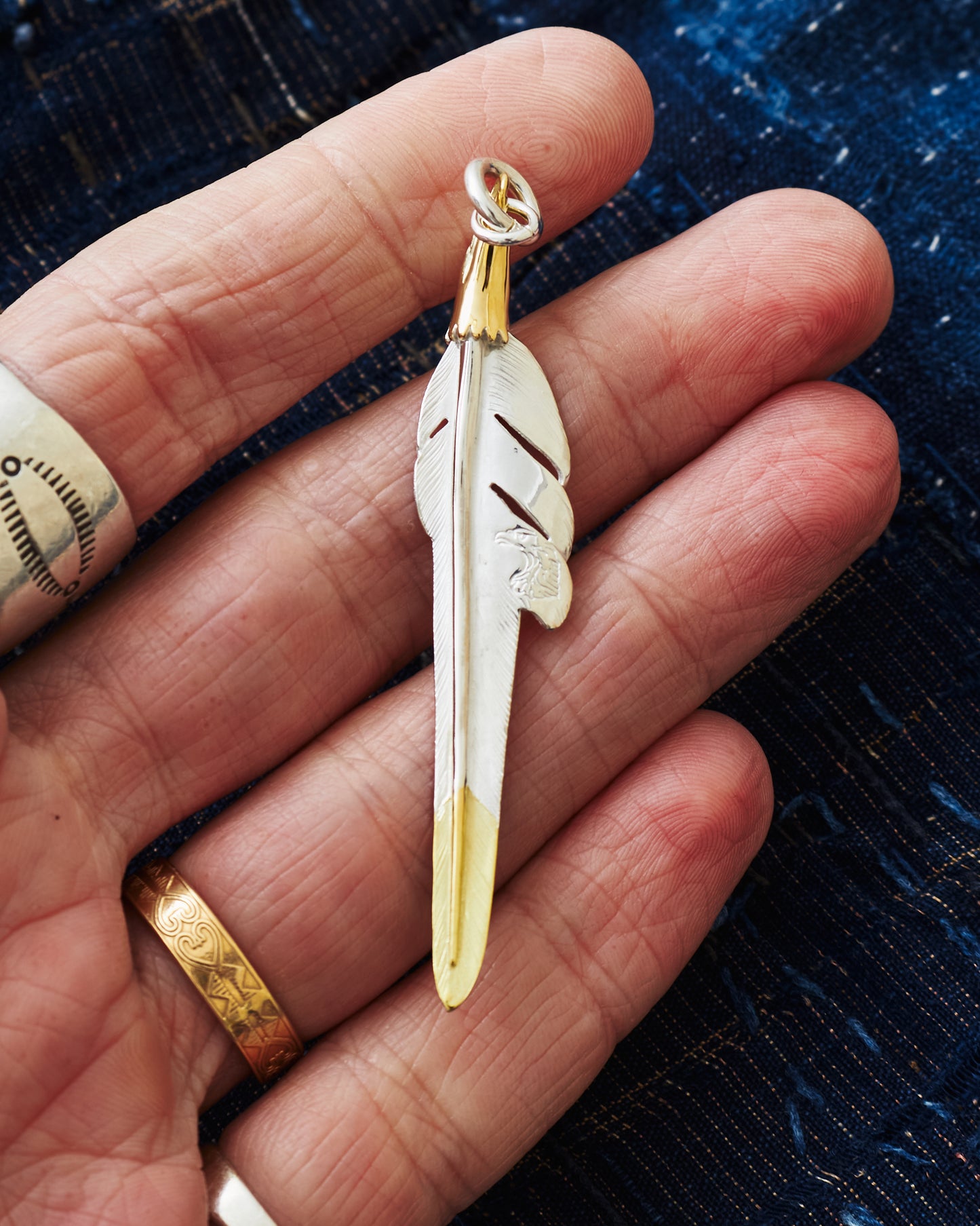 Larry Smith Eagle Head Kazekiri Feather Pendant EFNL-0048 (18K GOLD ACCENT)
