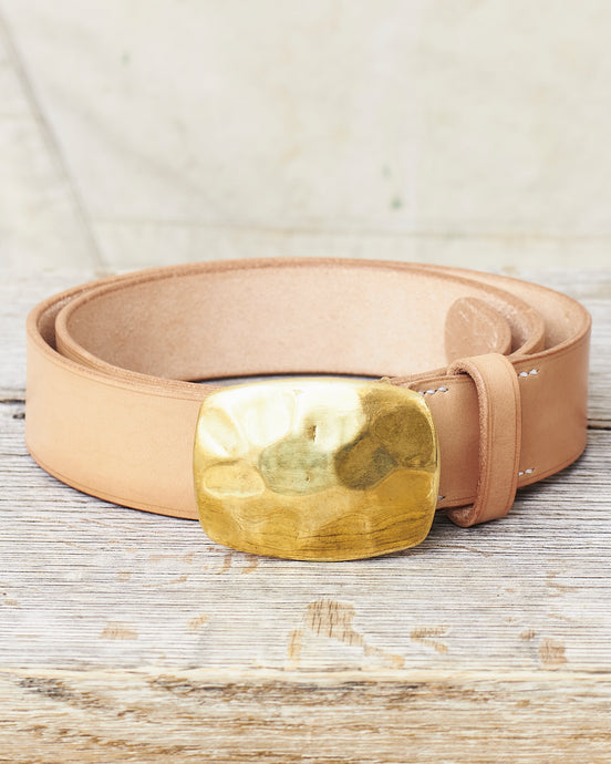 Lone Wolf Leather Belt Tärnsjö Natural Veg Tanned Flat Hammered Behind Buckle