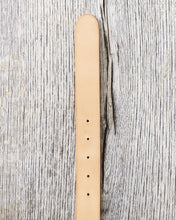 Lone Wolf Leather Belt Tärnsjö Natural Veg Tanned Flat Hammered Behind Buckle