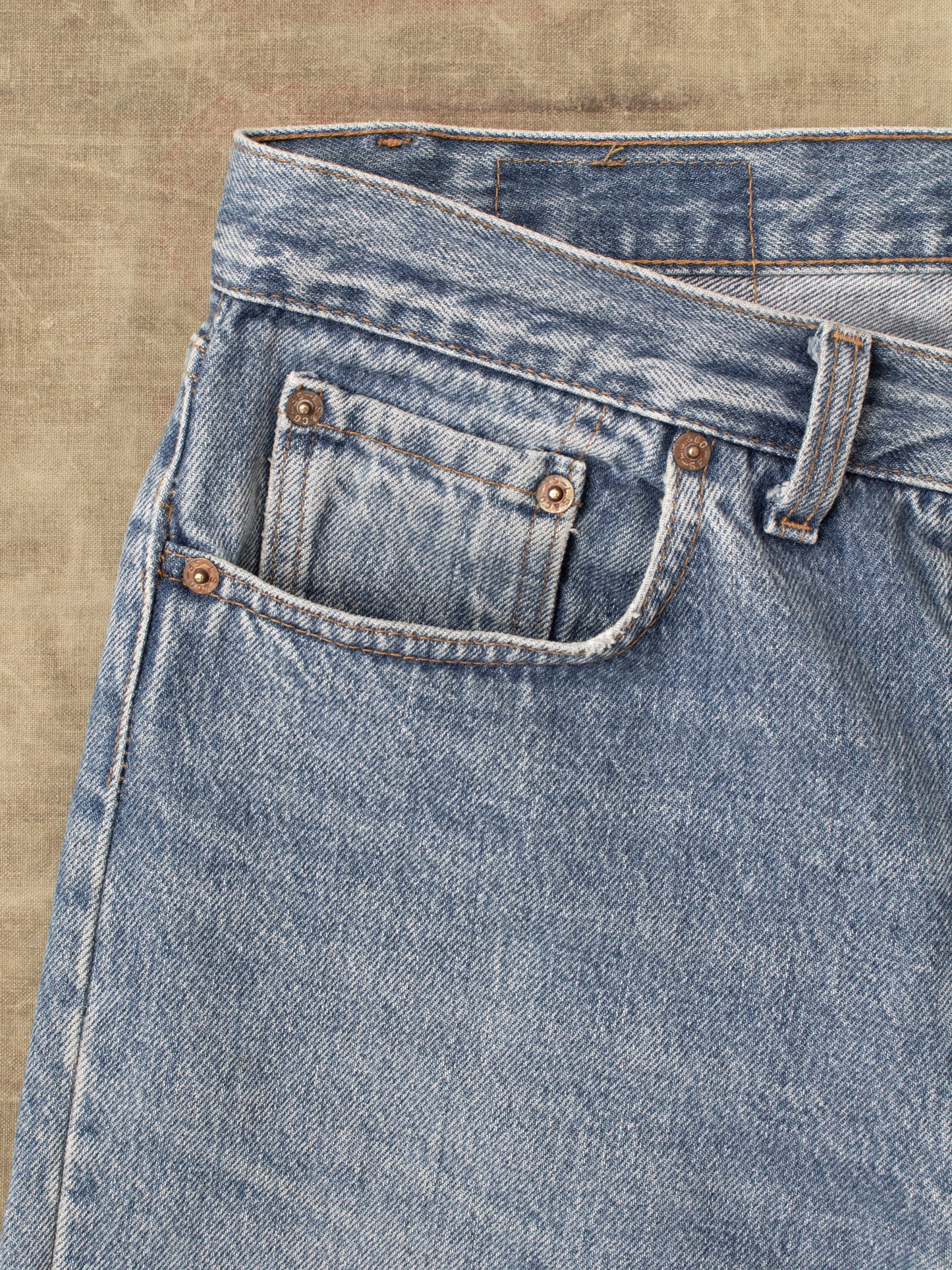 No. 56 Vintage 90's Made in USA Levi's 501 Jeans W31/L32