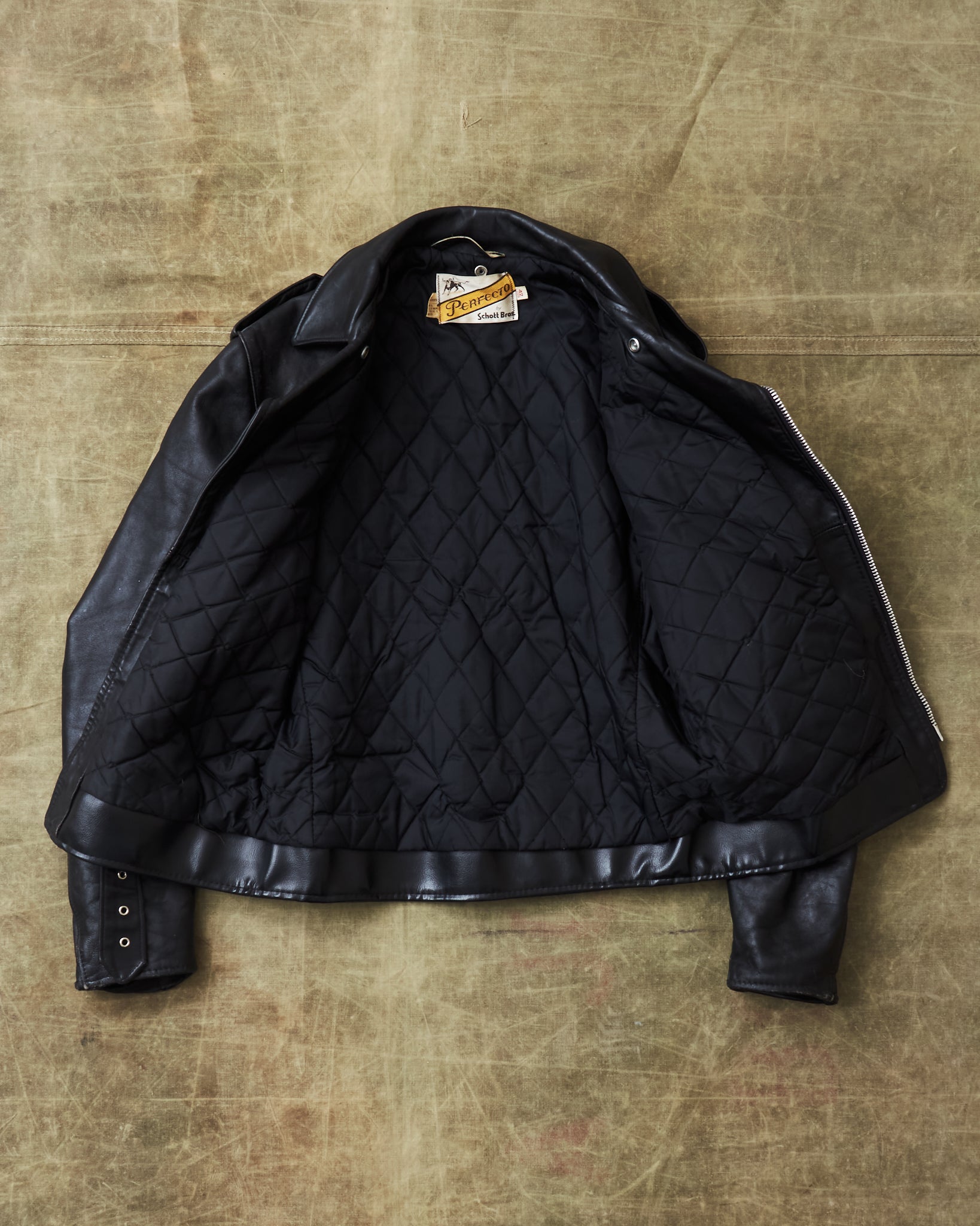 Second Hand Schott Perfecto Jacket Black Size 42 Long – Second Sunrise