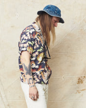 Sun Surf SS39414 Rayon Hawaiian Shirt "The Triangular Fight"