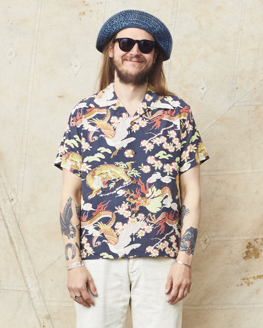 Sun Surf SS39414 Rayon Hawaiian Shirt "The Triangular Fight"