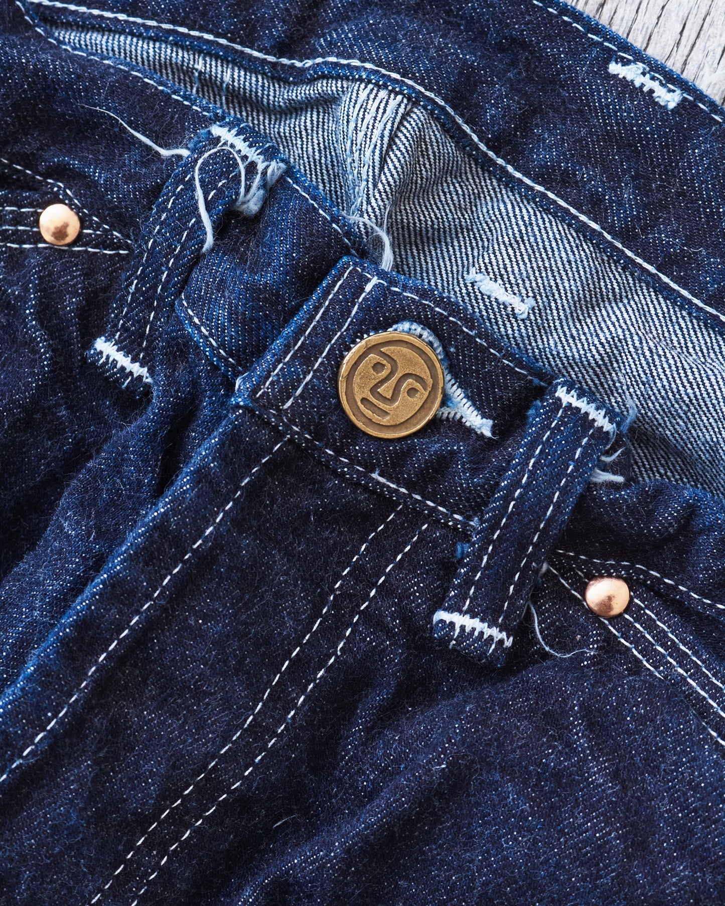 Tender Type 136 Oxford Jeans 16 oz Rinsed Selvage Denim