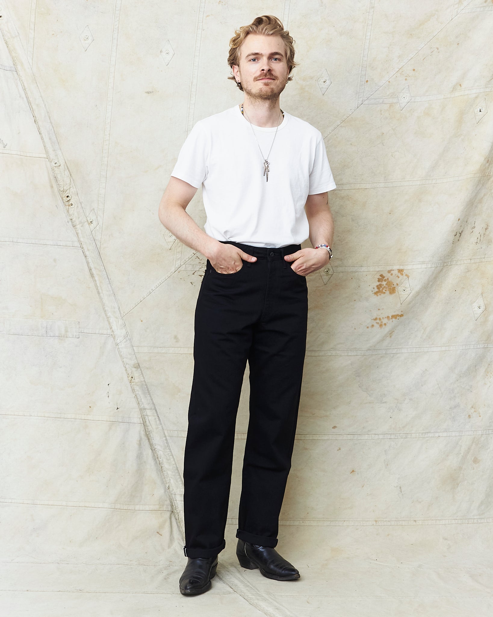 JAPAN BLUE JEANS ブラックデニム（JBJE15143A） Japan Blue JBJE15143A Circle 14oz Black Straight Loose Fit Jeans