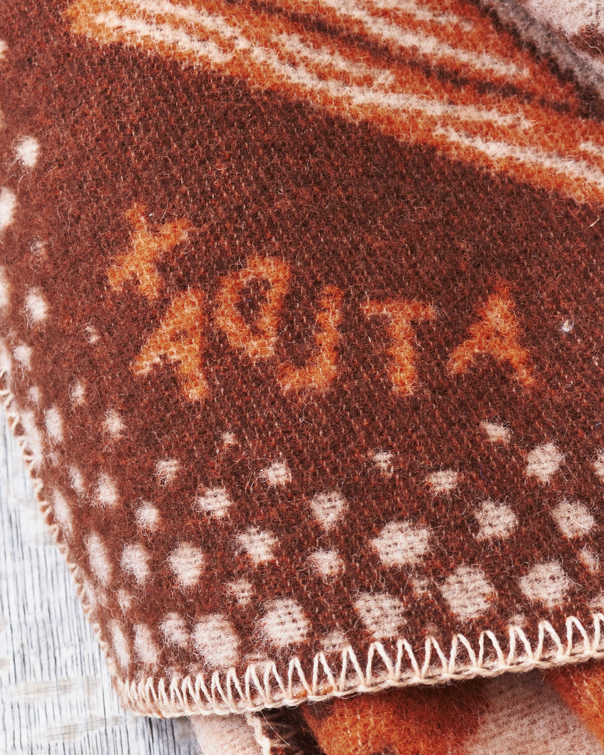Indigofera x Björn Atldax Yorick Wool Blanket Pink/Rust Brown