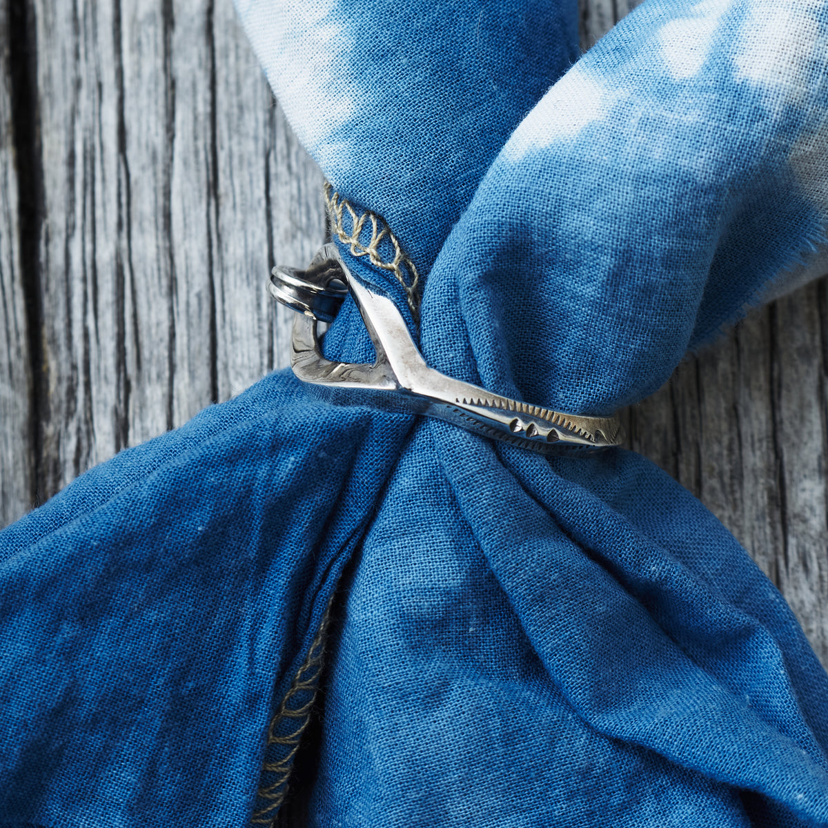 Larry Smith Triangle Scarf Ring OT-0112