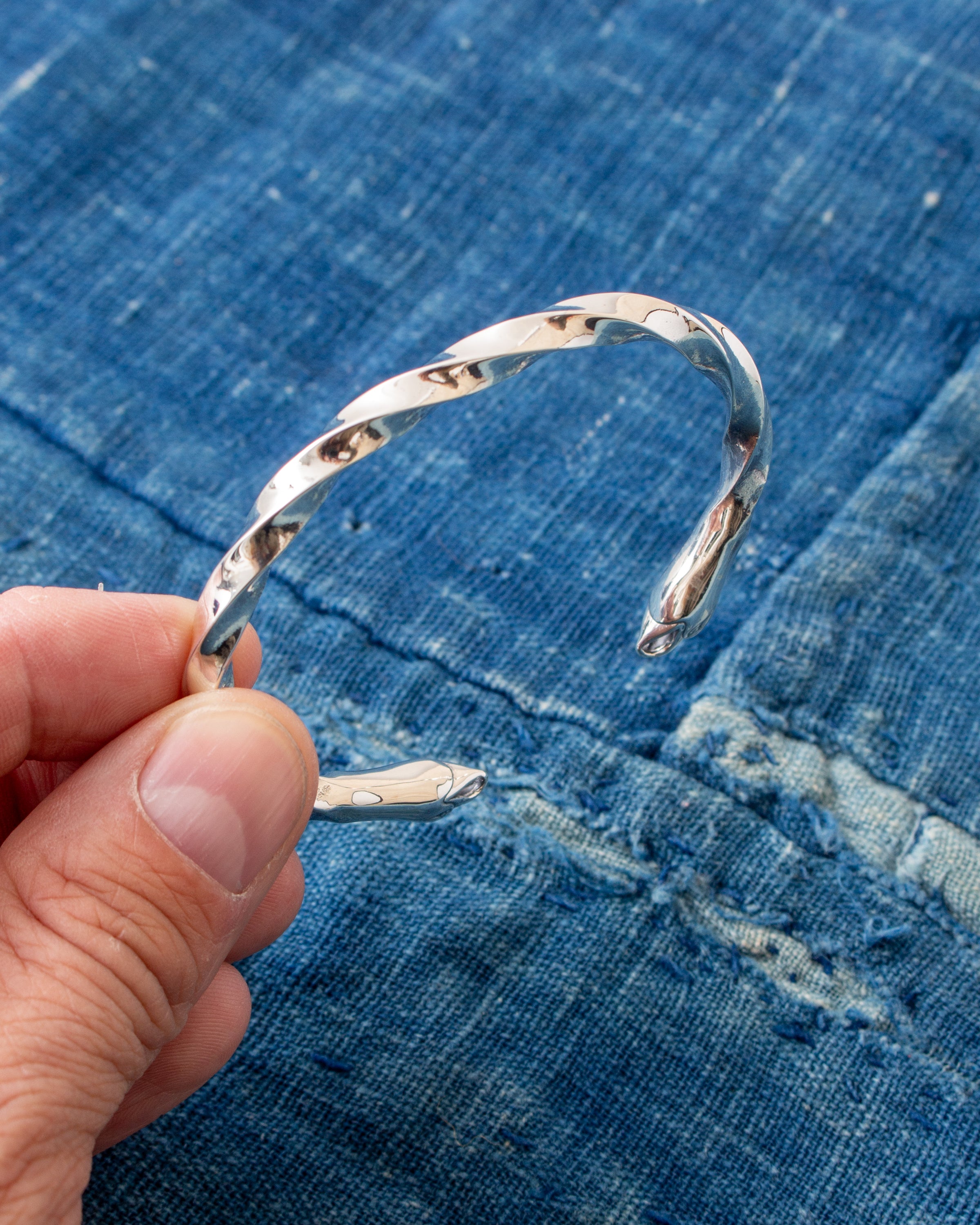 アクセサリー LarrySmithEAGLE DOUBLE FACE TWIST BANGLE DOUBLE EAGLE HEAD TWISTED BRACELET | LARRY SMITH(ラリースミス