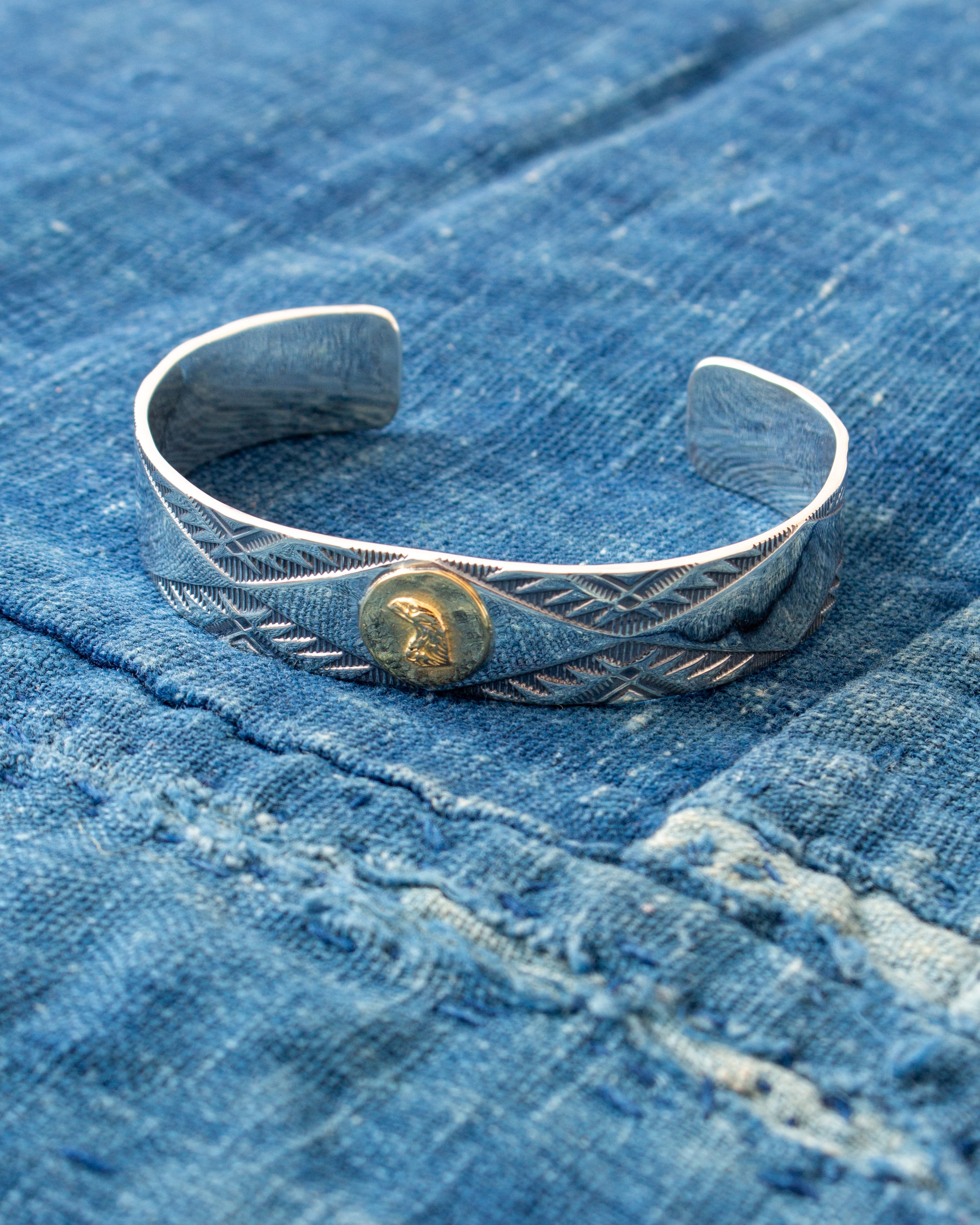 ラリースミス EAGLE HEAD STAMPED BRACELET 新品 THUNDERBIRD STAMP