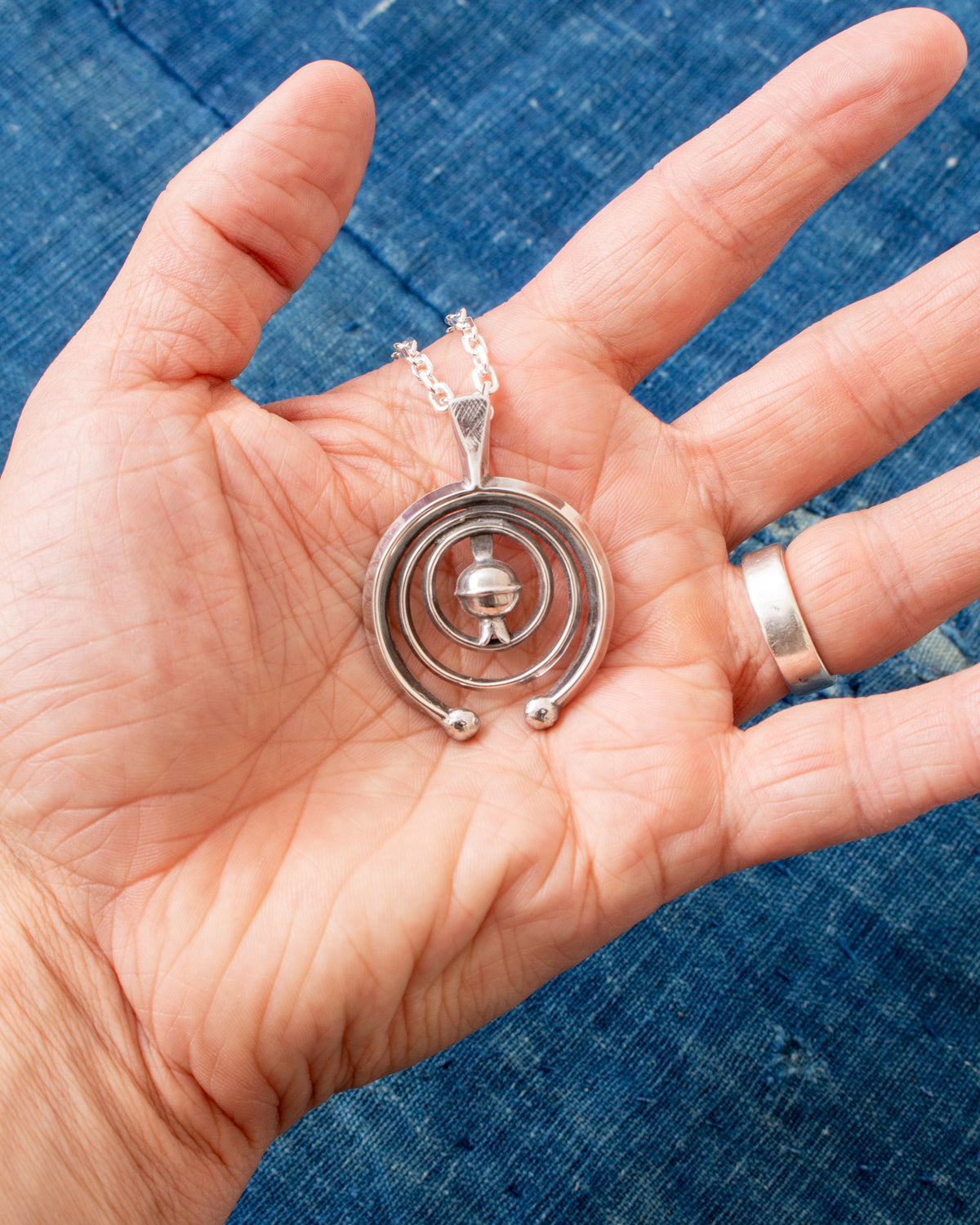 Larry Smith Circle Naja Silver Pendant Top NL-0123