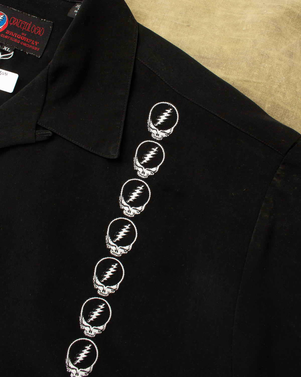 Vintage 90's Greatful Dead by Dragonfly Short Sleeved Shirt