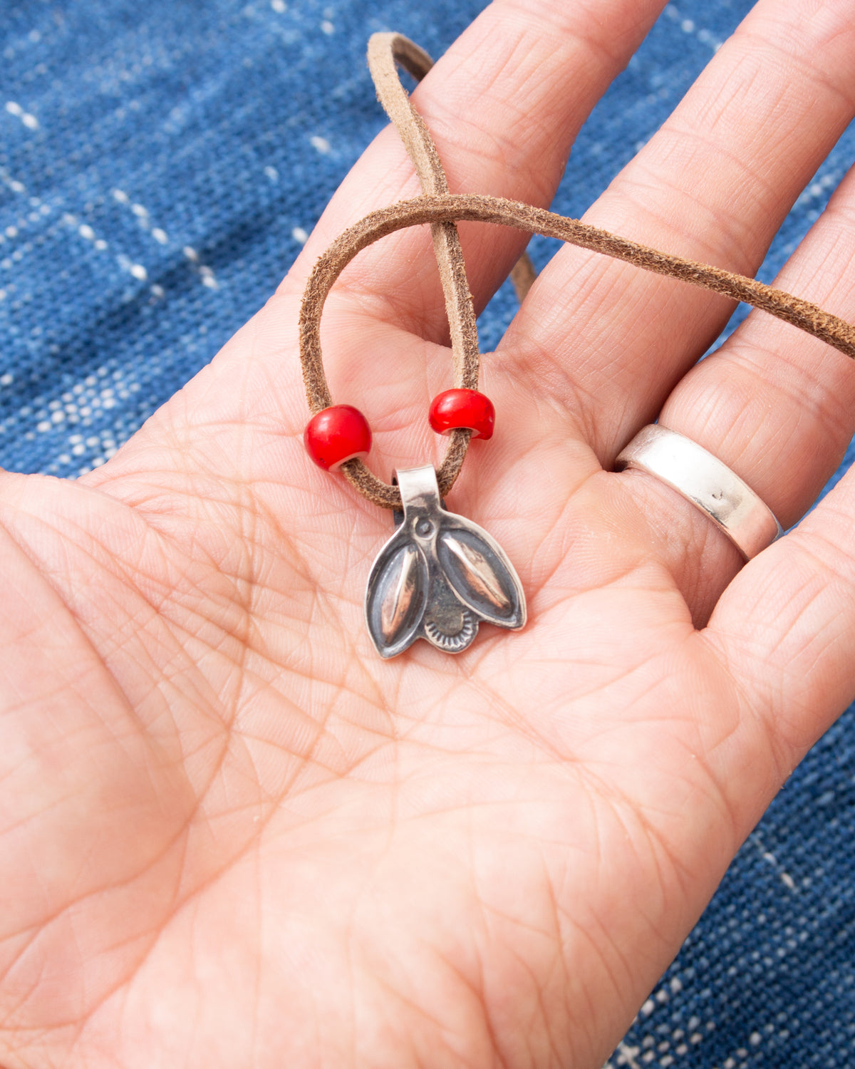 Larry Smith Butterfly Oval Silver Bead OT-B0060