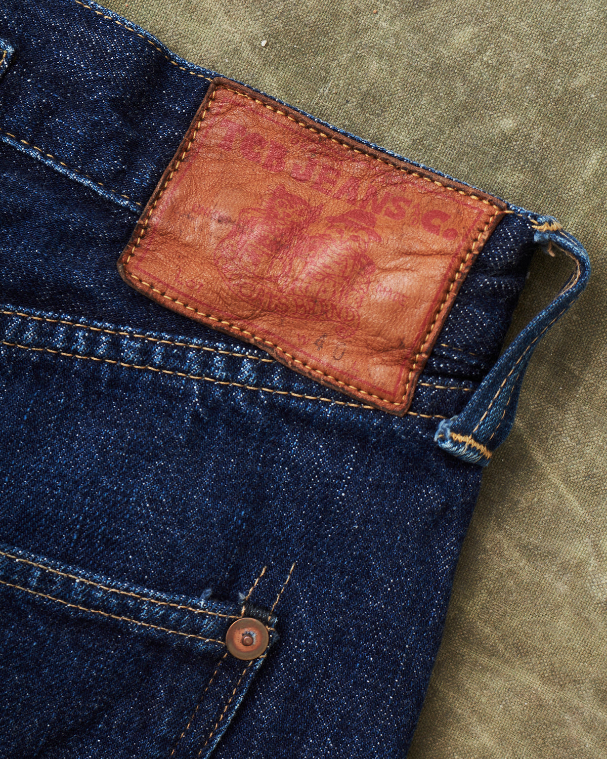 Second Hand TCB Jeans 20's Size 40