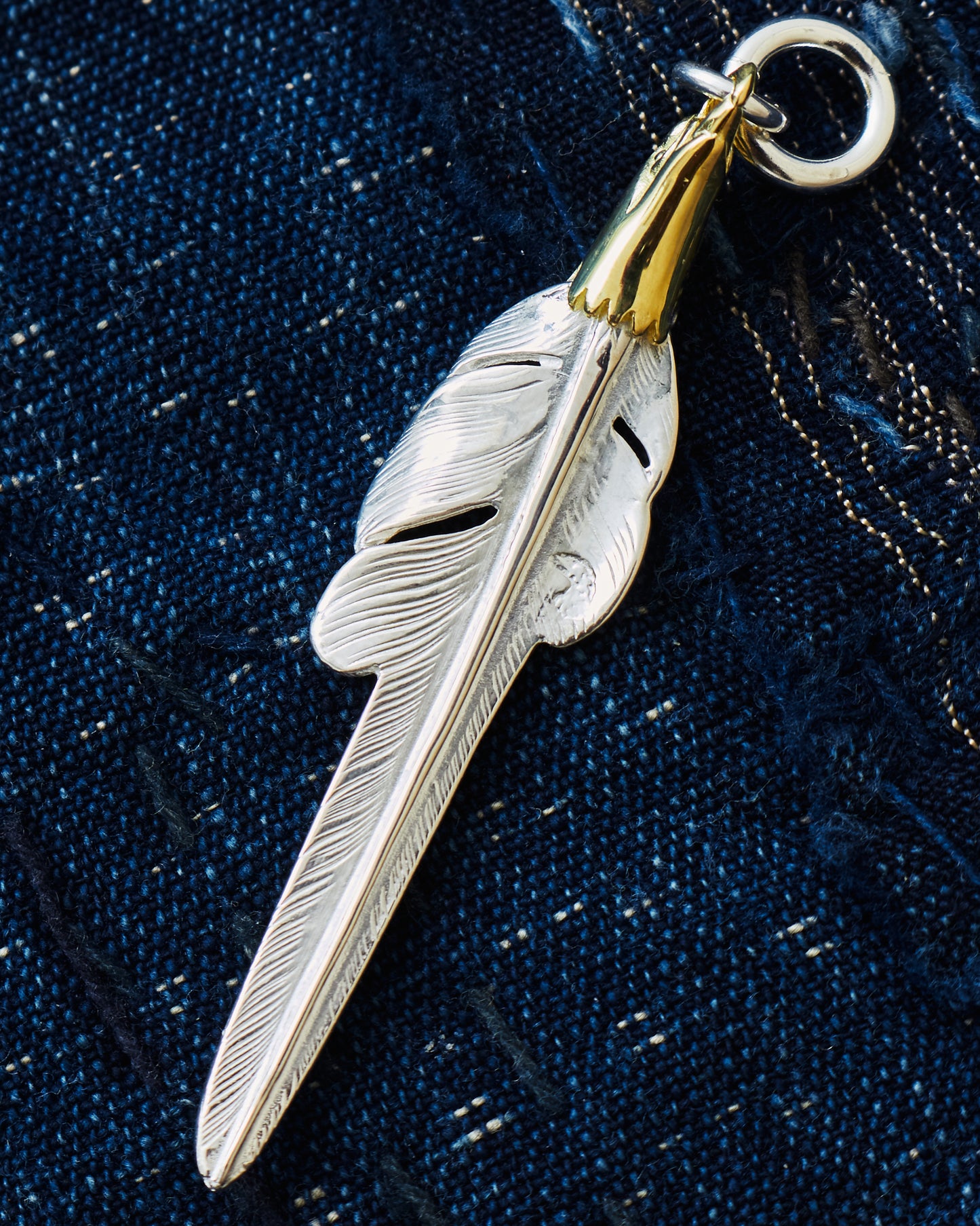 Larry Smith Eagle Head Feather 18K Gold Accent EFNL-0047-L
