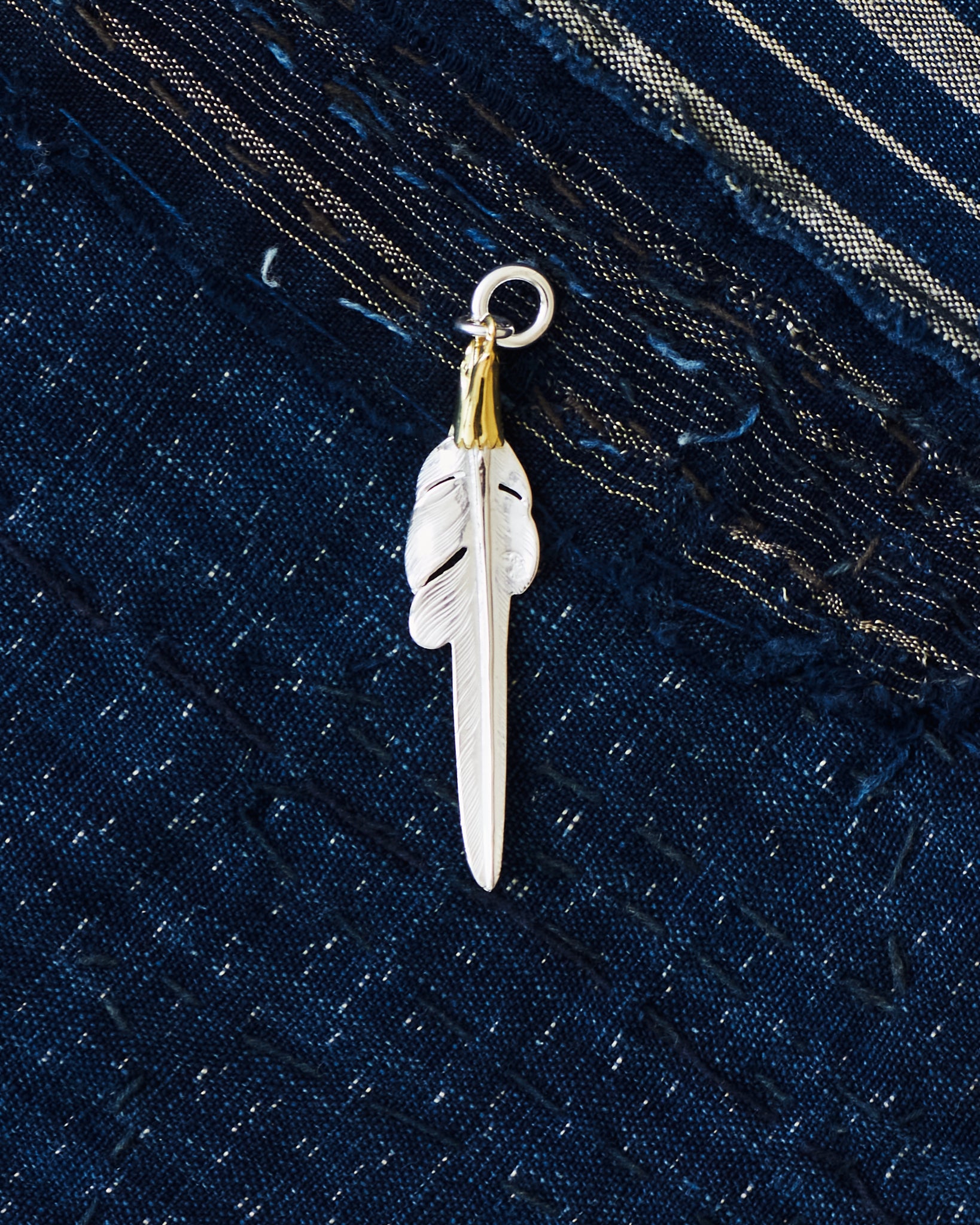 Larry Smith Eagle Head Kazekiri Feather – 18K Gold Accent – Second