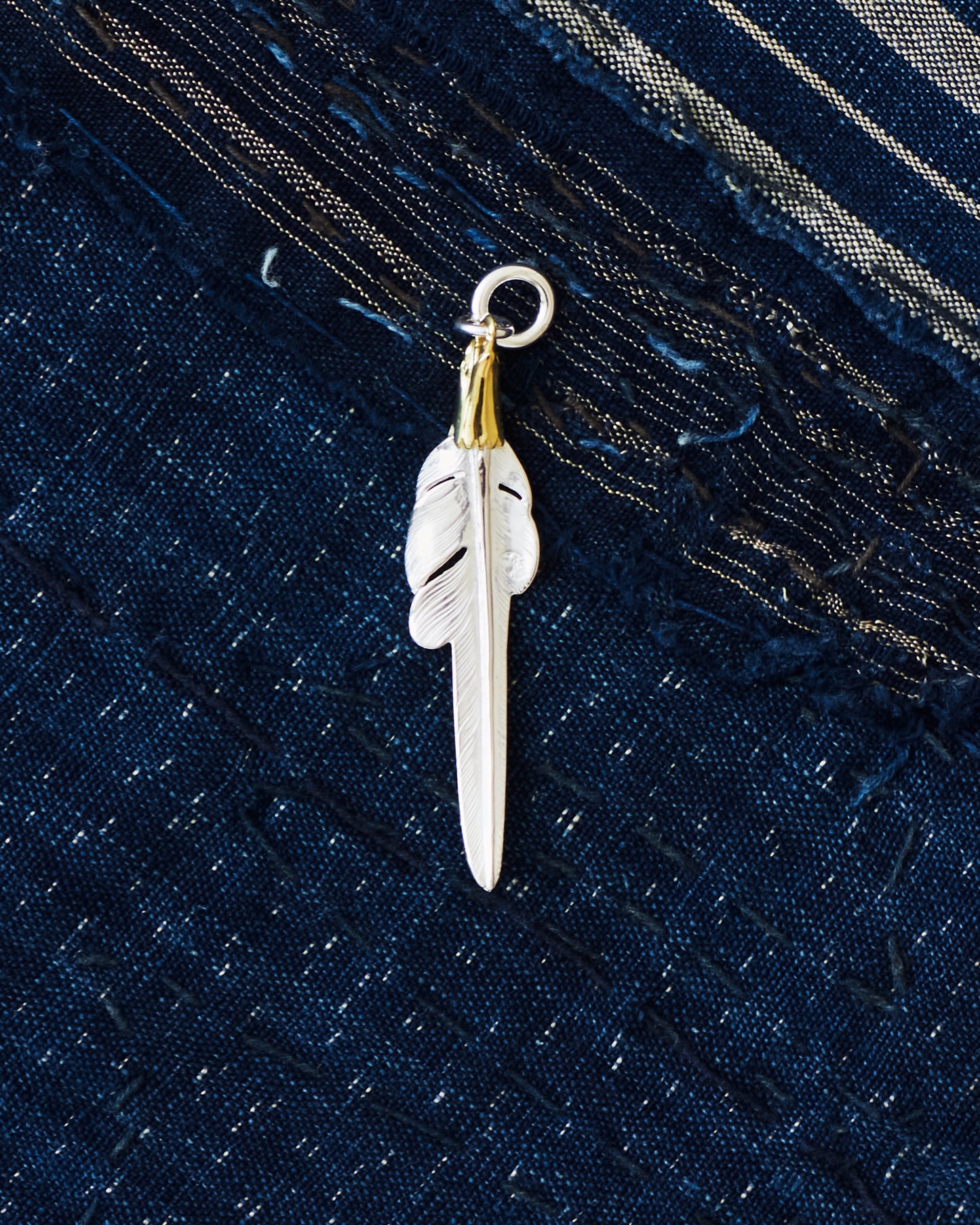 Larry Smith Eagle Head Feather 18K Gold Accent EFNL-0047-L